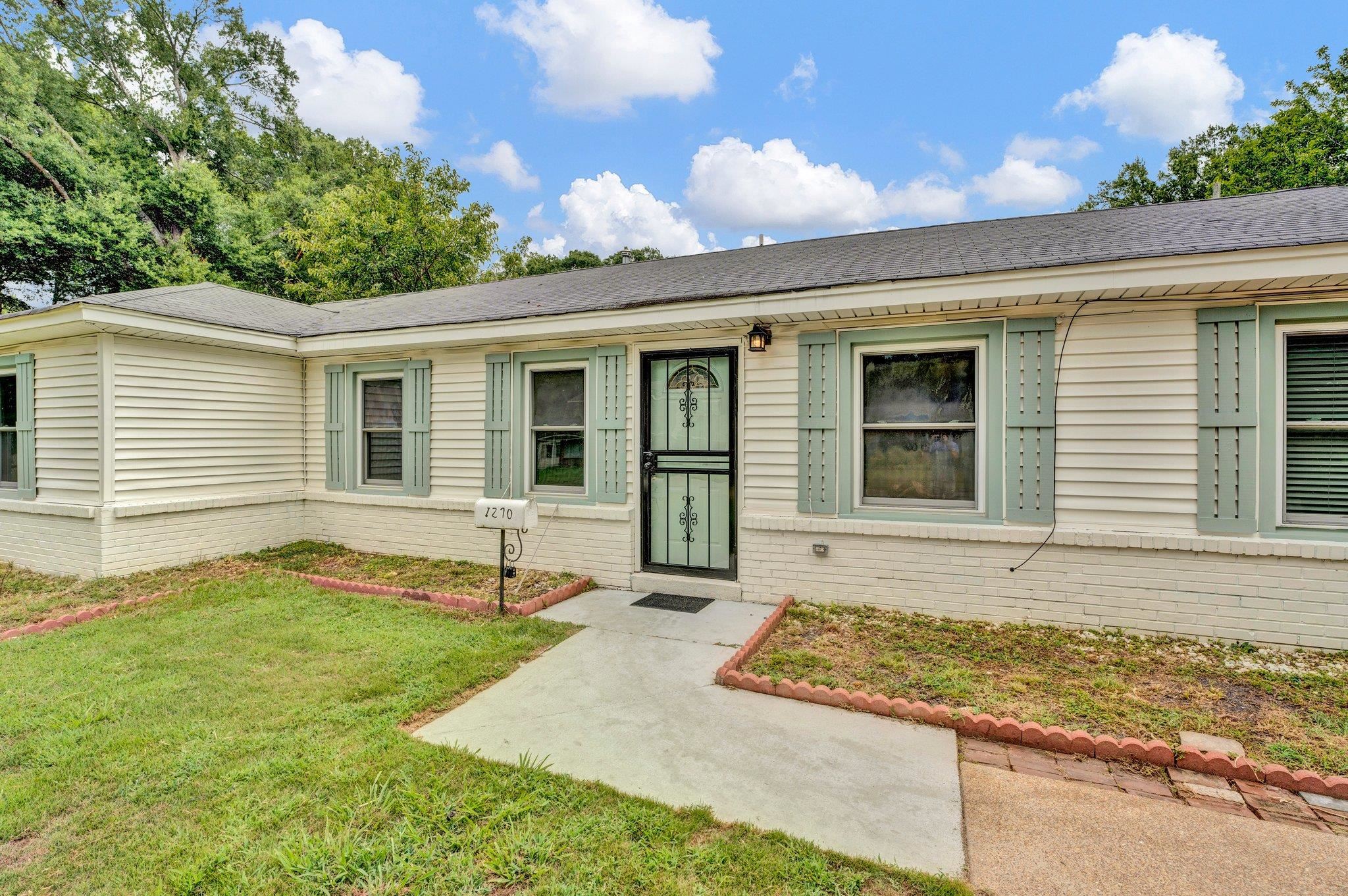 1270 W PERKINS RD W