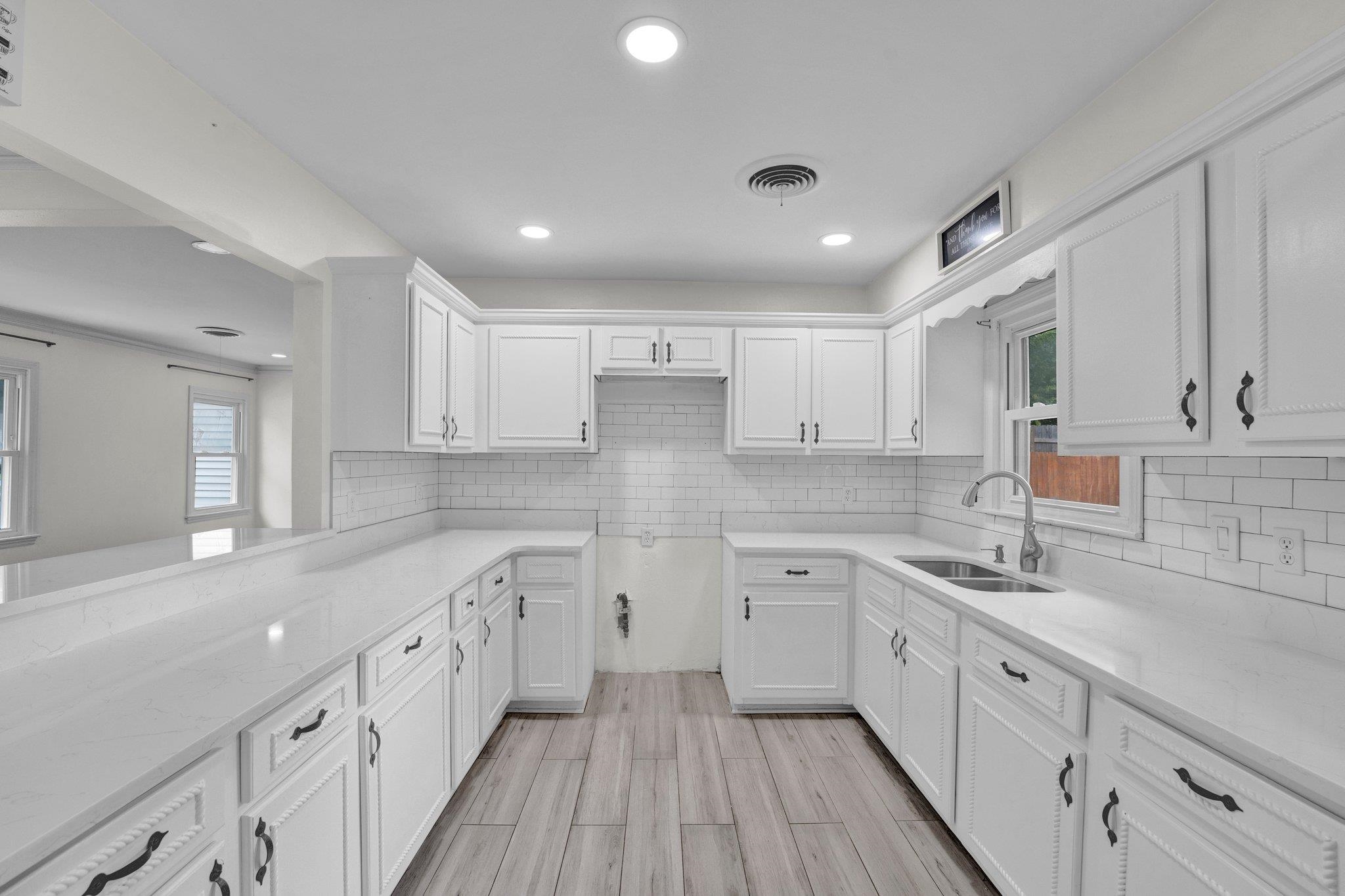 1270 W PERKINS RD W