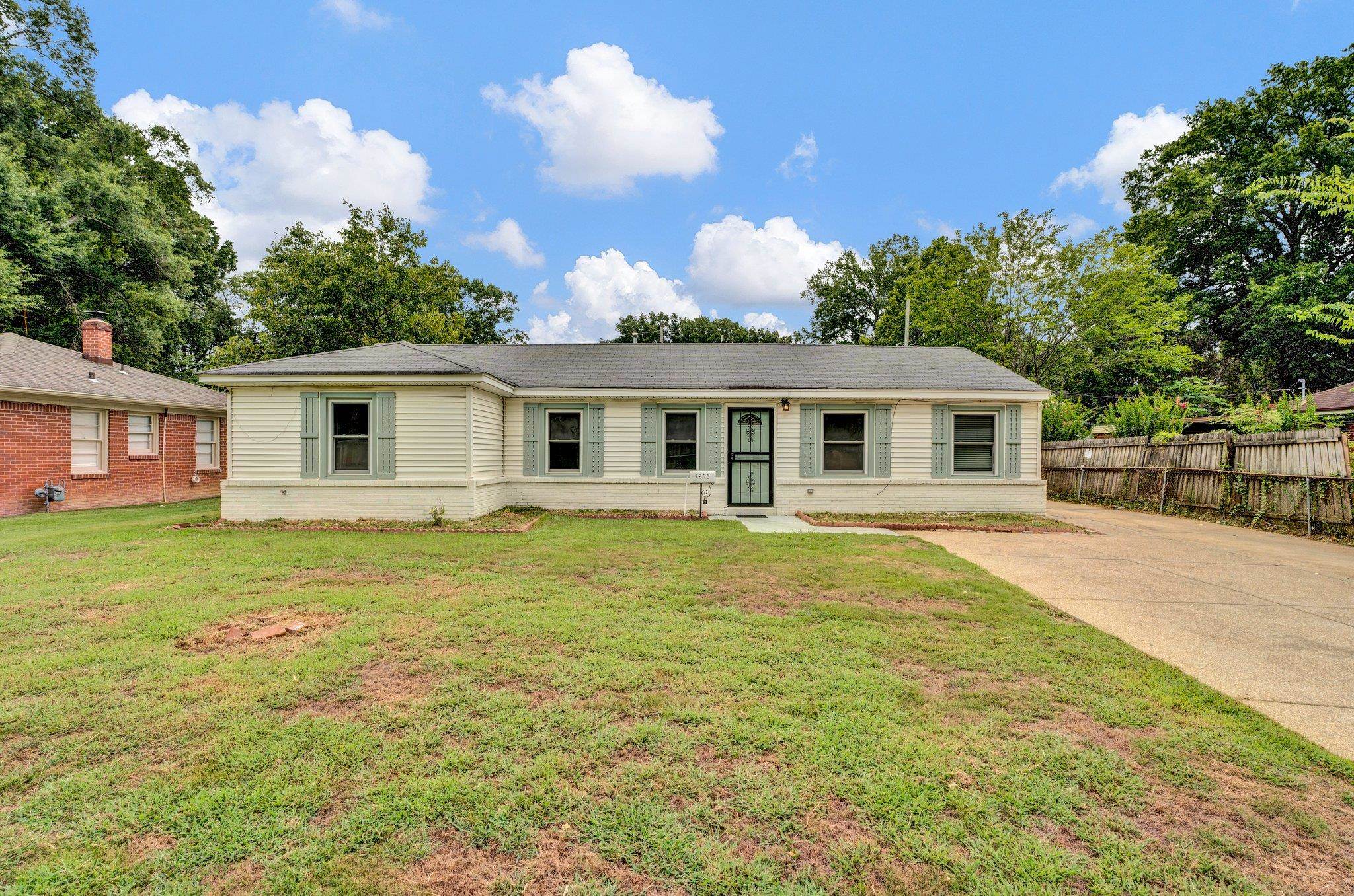 1270 W PERKINS RD W