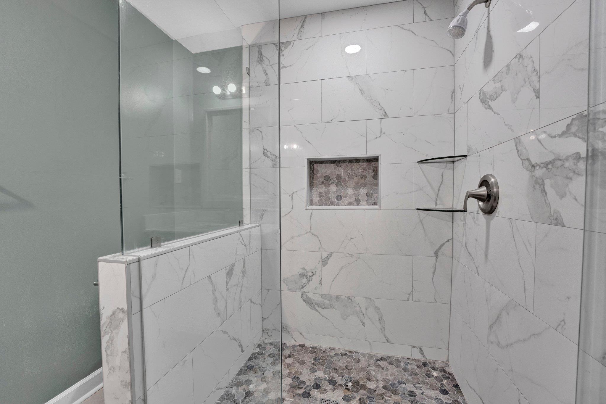 1270 W PERKINS RD W