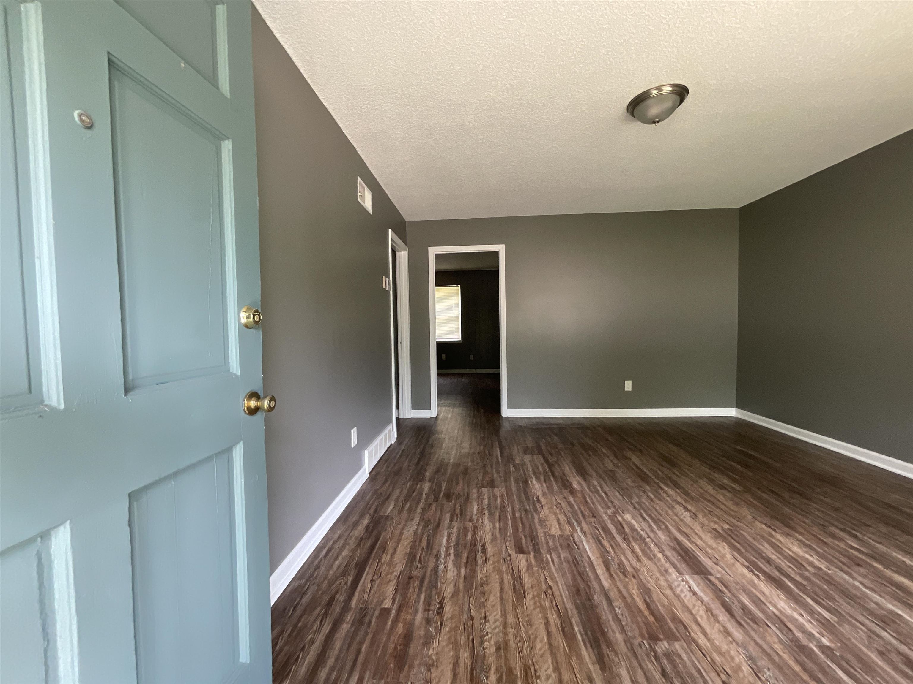 856 ELM RIVER CV