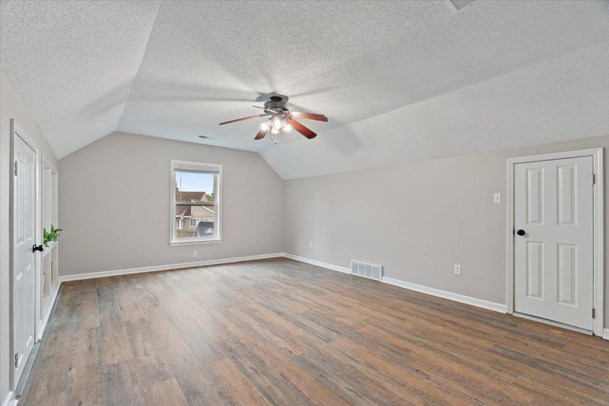 3049 TYLER CV