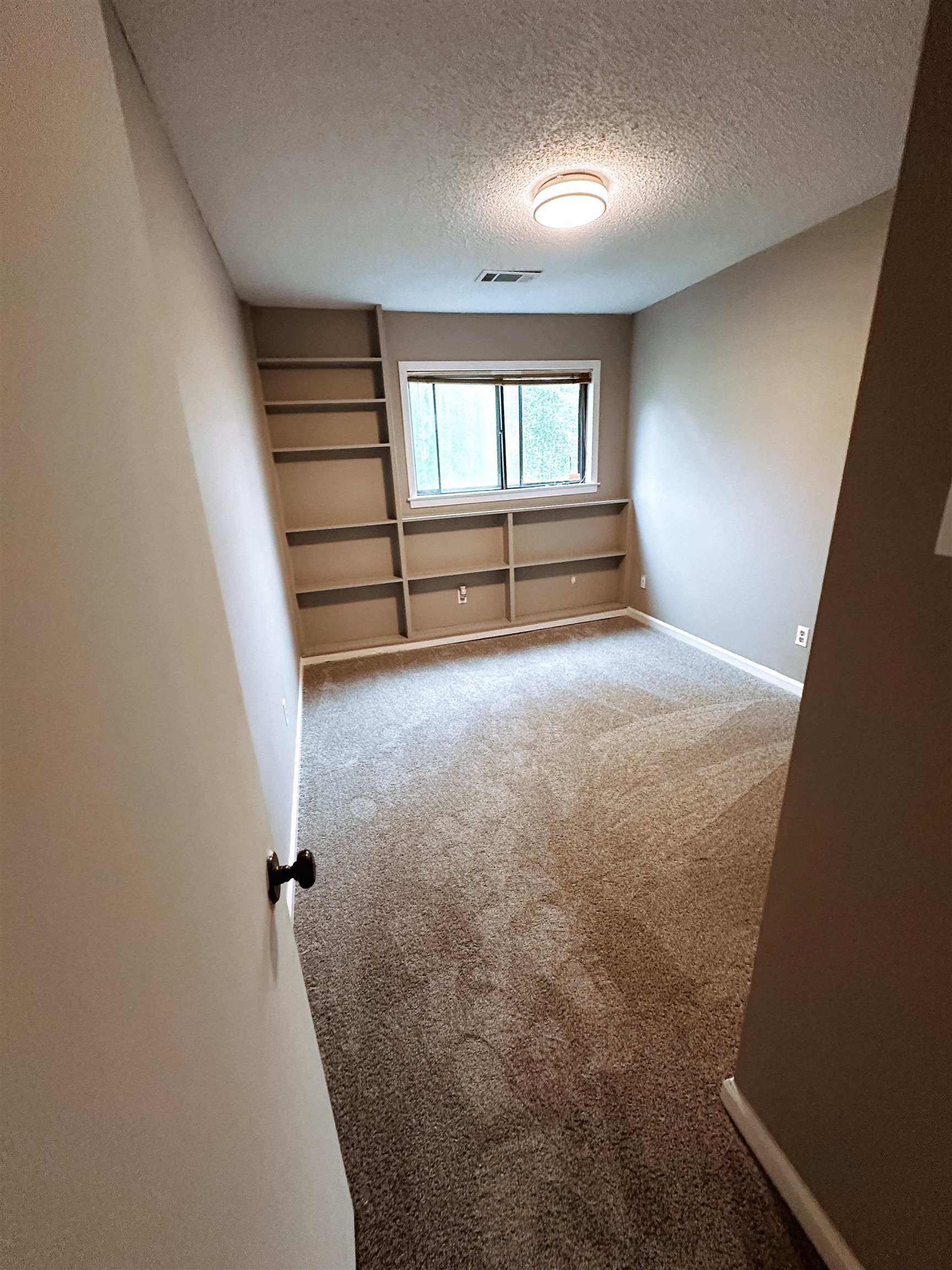 5526 QUAIL THICKET CV