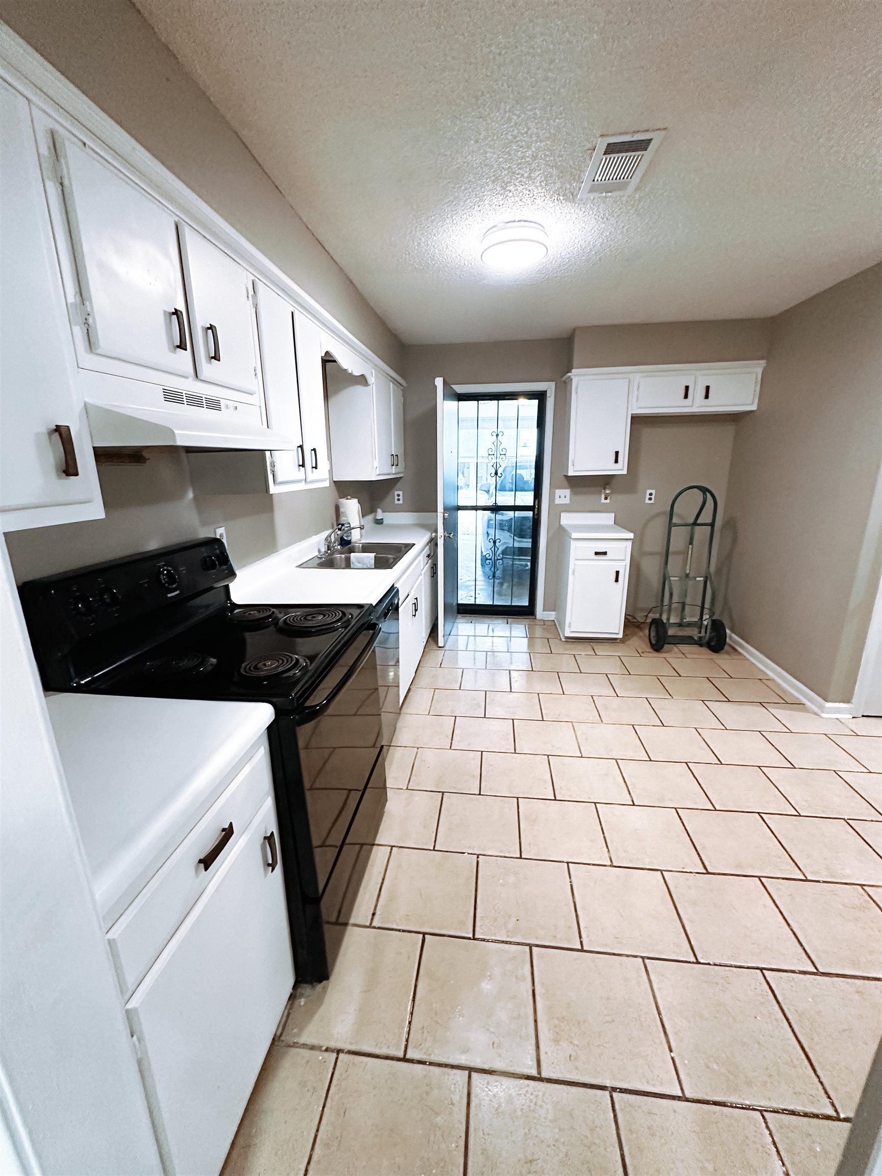 5526 QUAIL THICKET CV