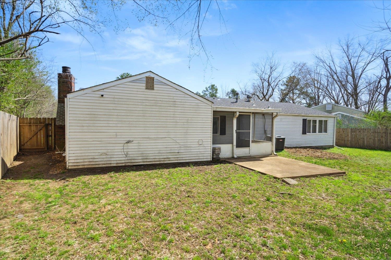 4325 WILLOW PARK CV