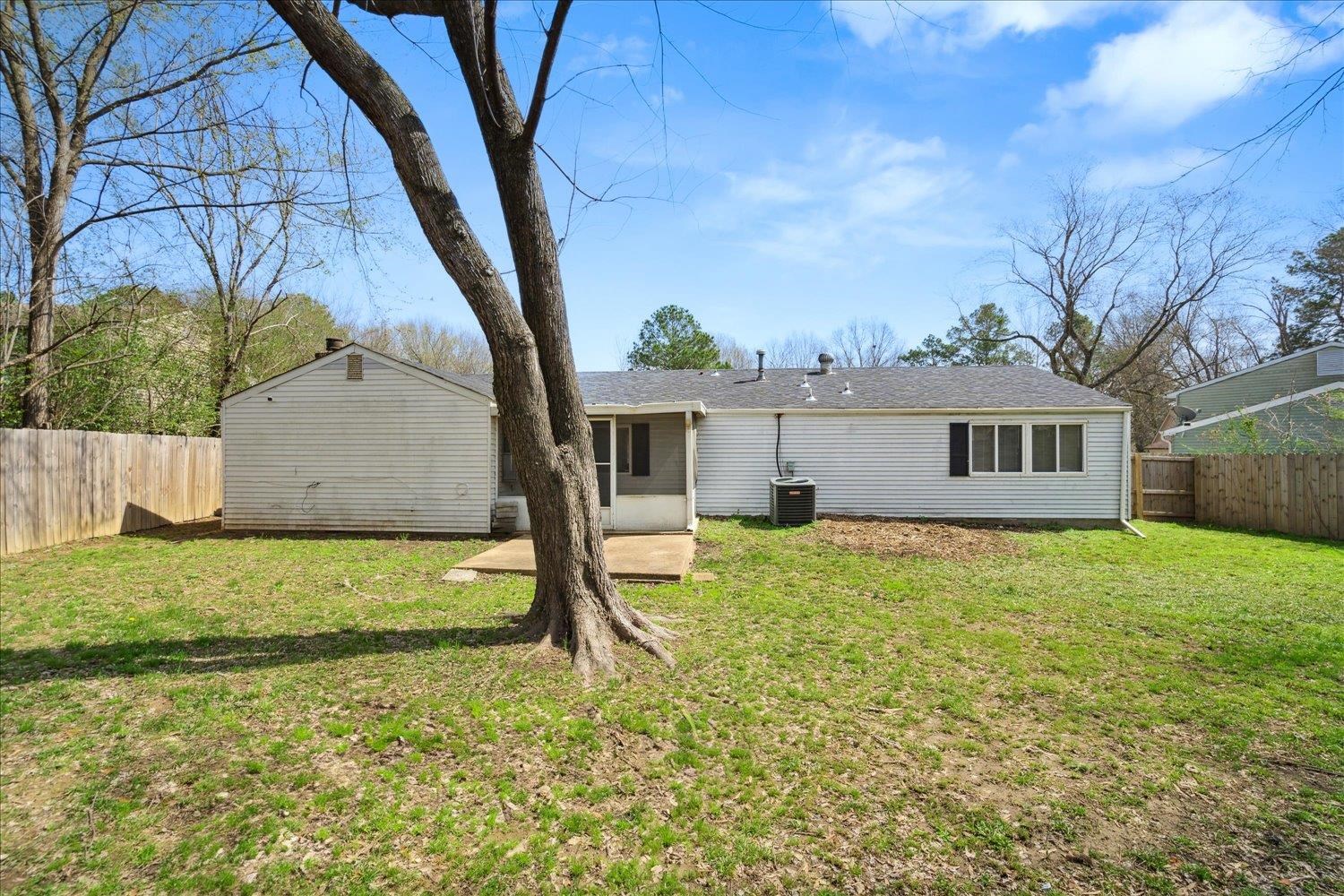 4325 WILLOW PARK CV