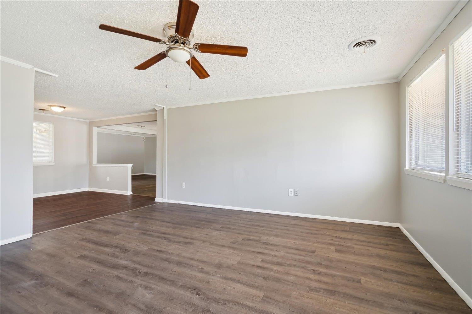 4325 WILLOW PARK CV