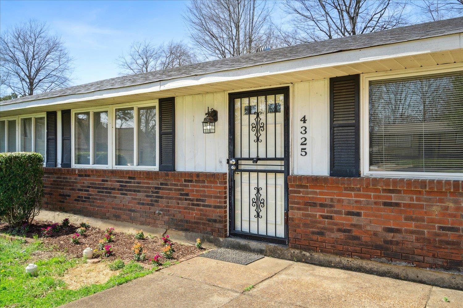4325 WILLOW PARK CV