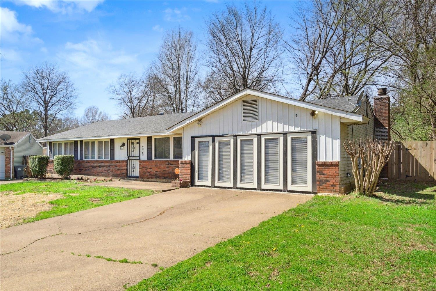 4325 WILLOW PARK CV