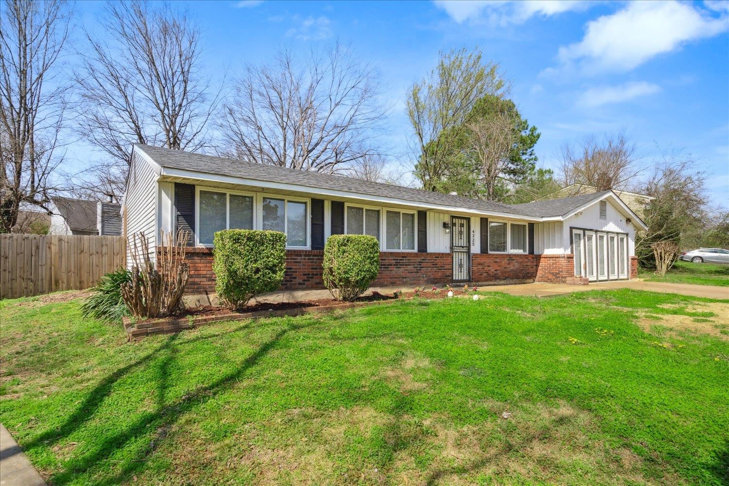 4325 WILLOW PARK CV