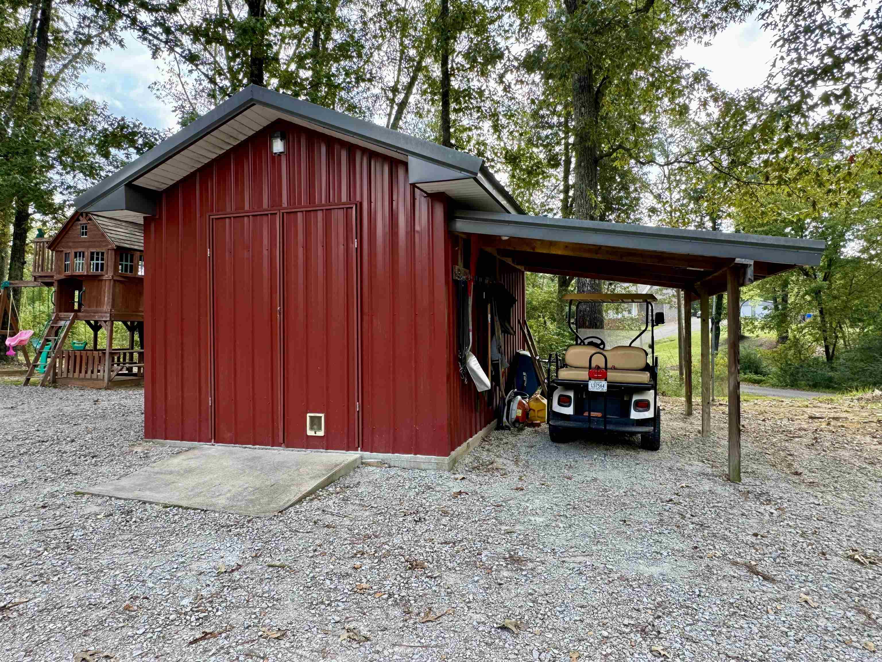 40 FOXTROT RD