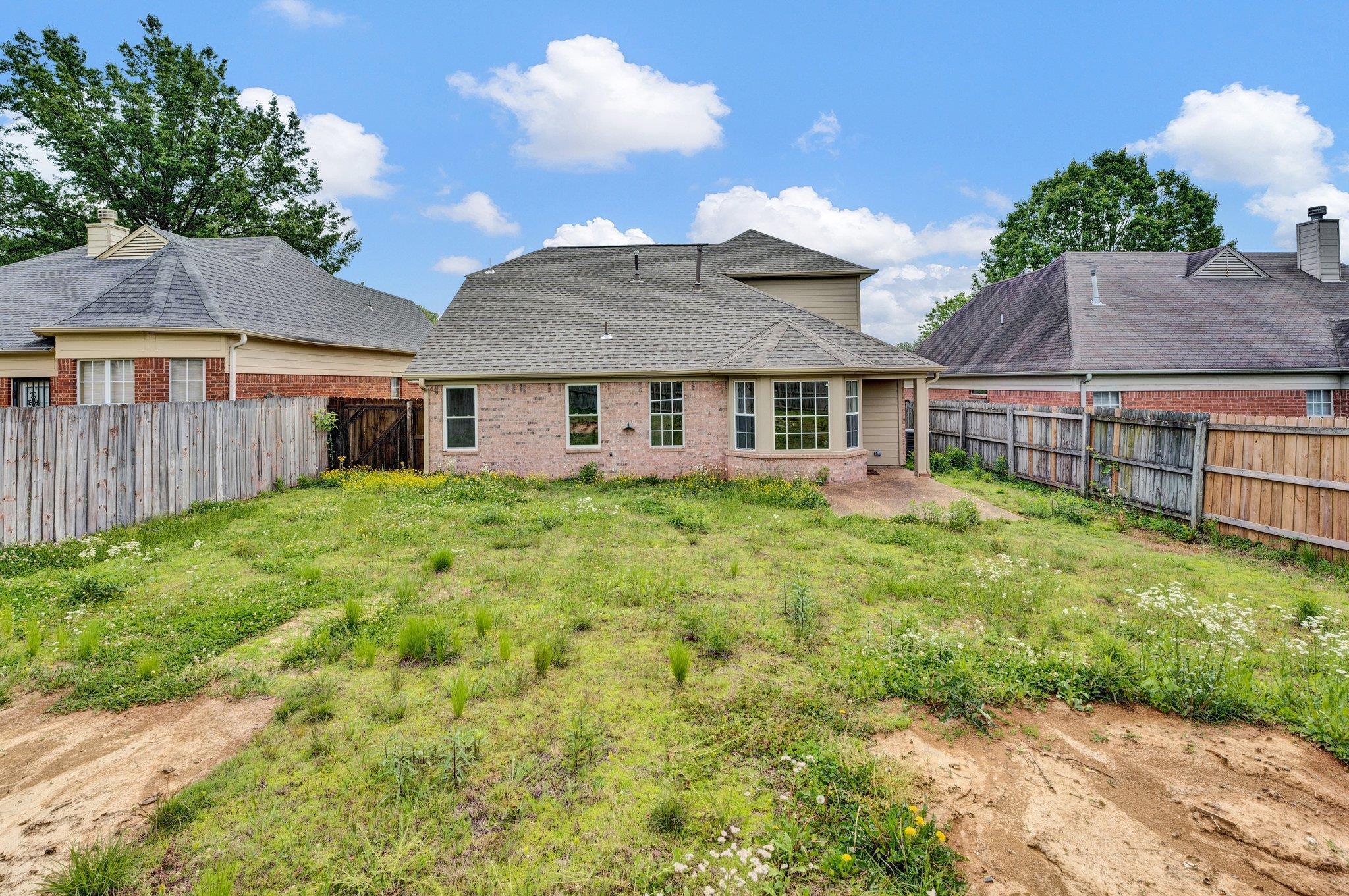 3887 W SUNDALE WAY