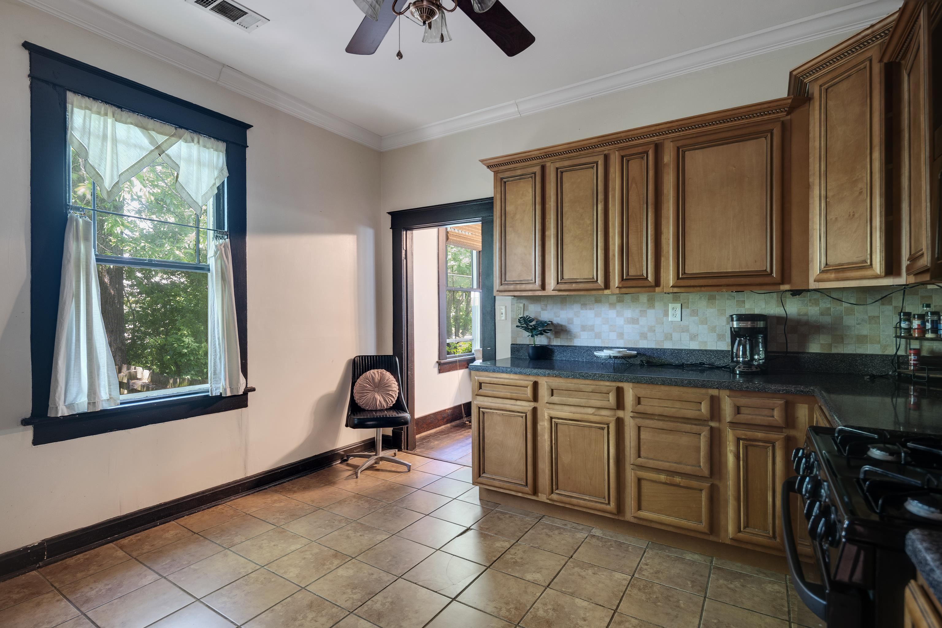 3687 CARNES AVE