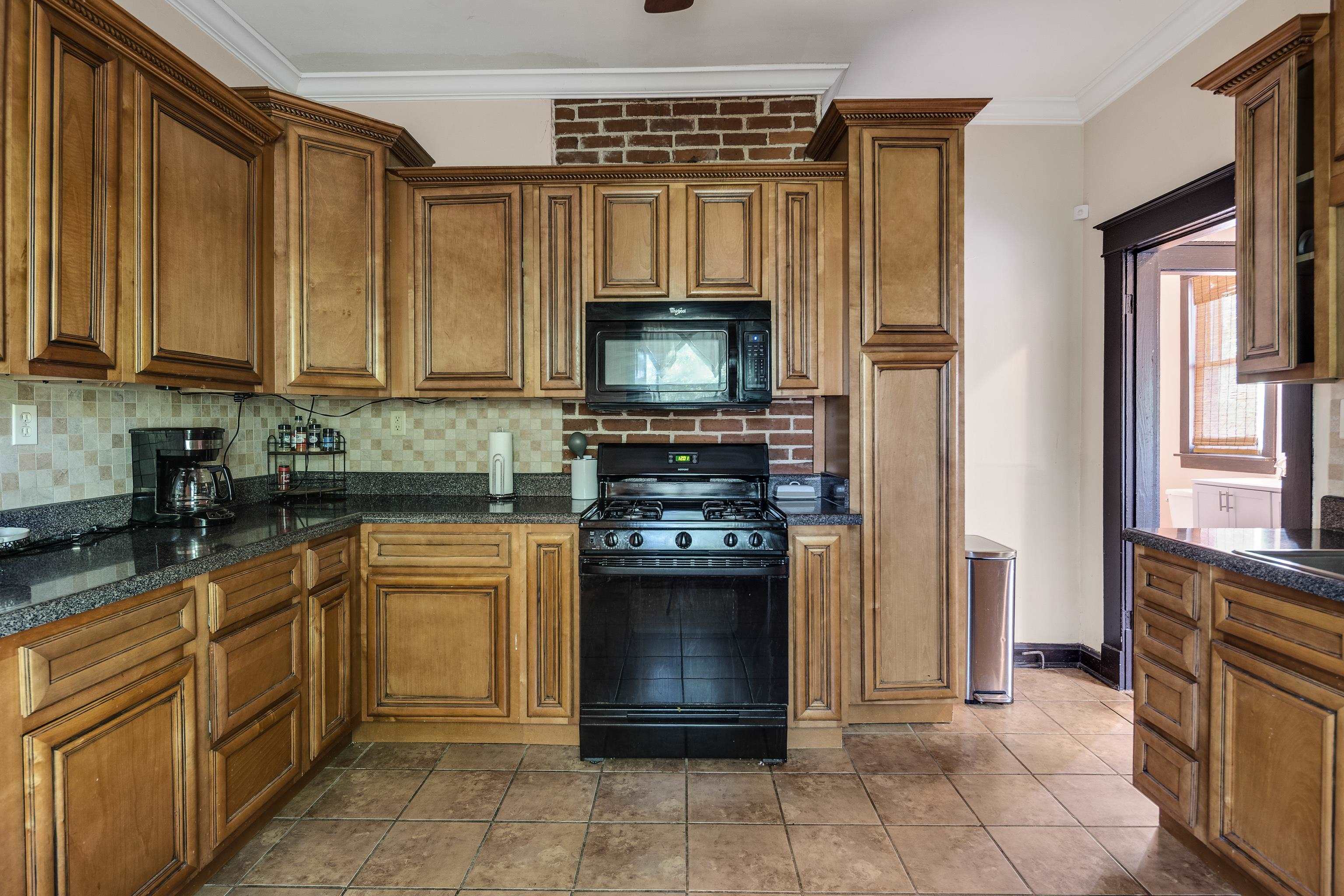 3687 CARNES AVE