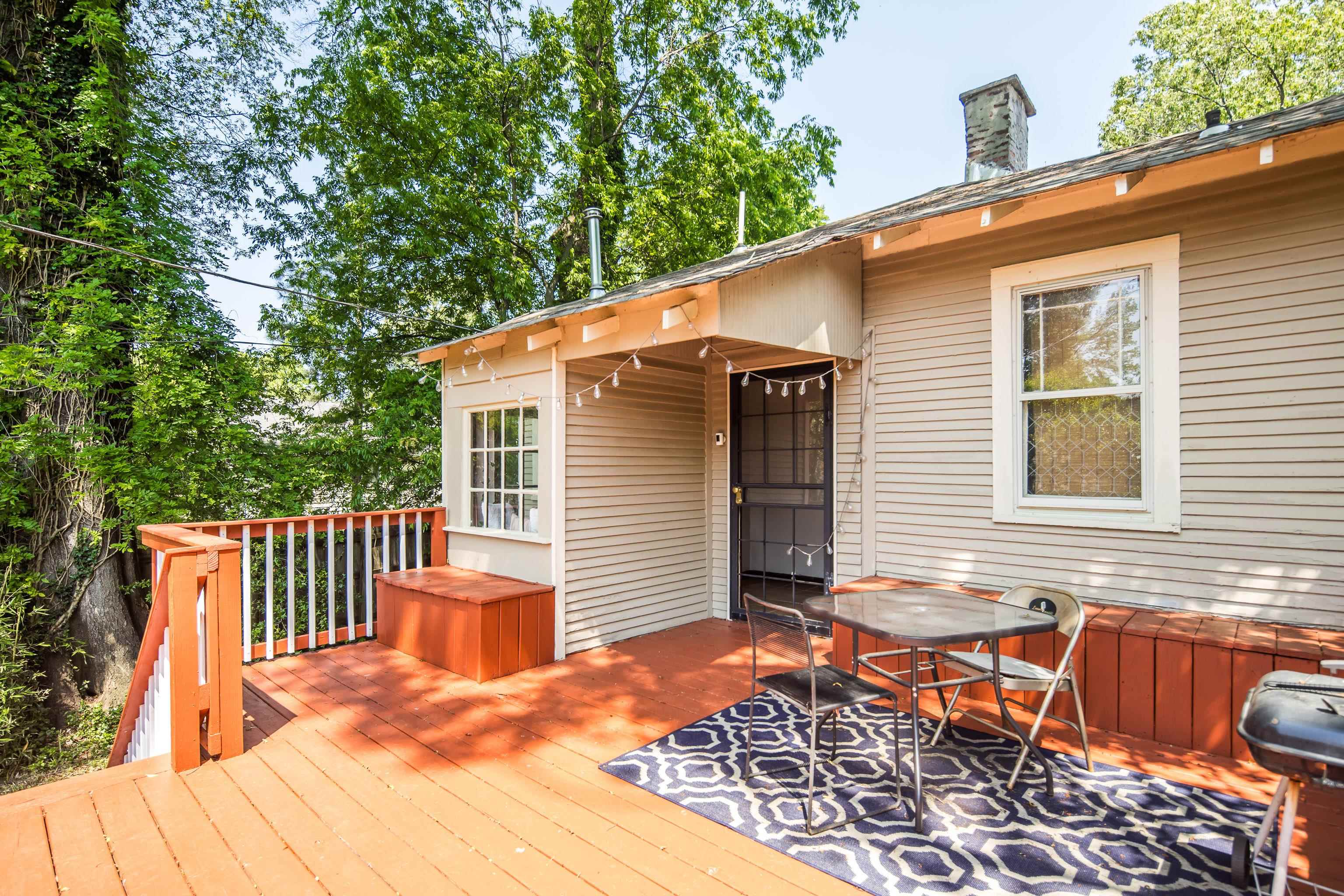 3687 CARNES AVE