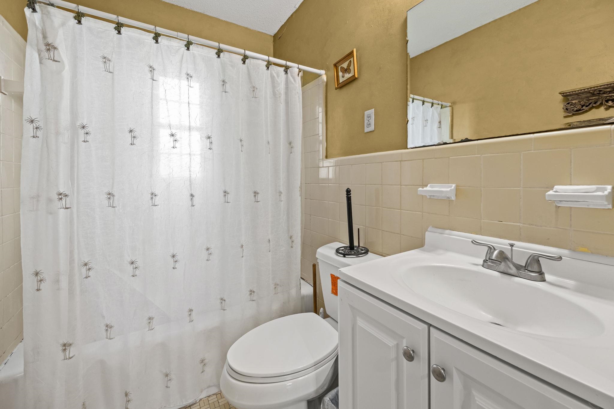 3176 TOBY LN