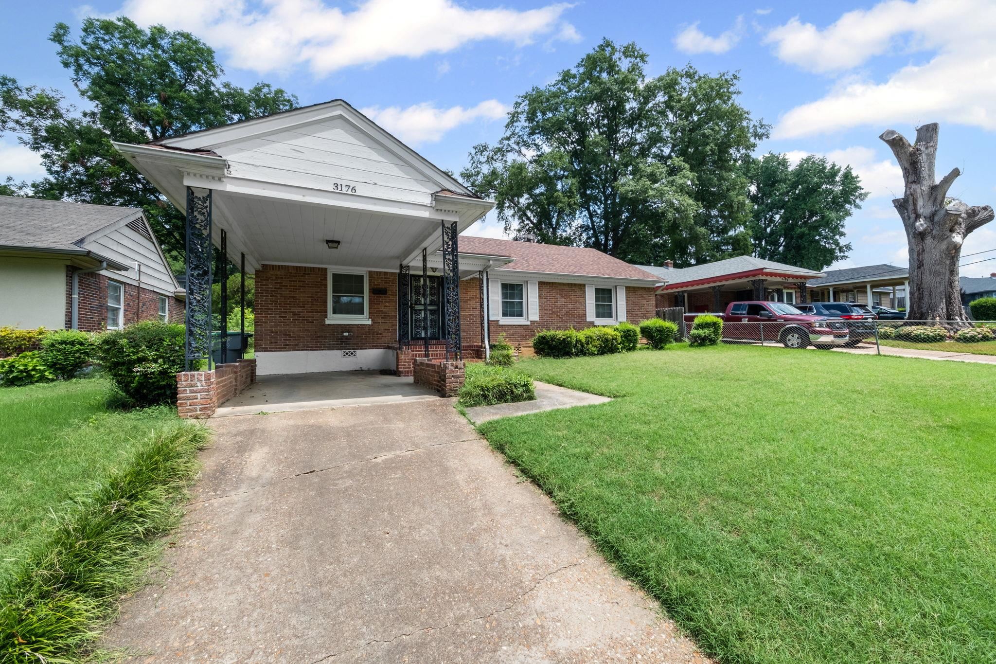 3176 TOBY LN