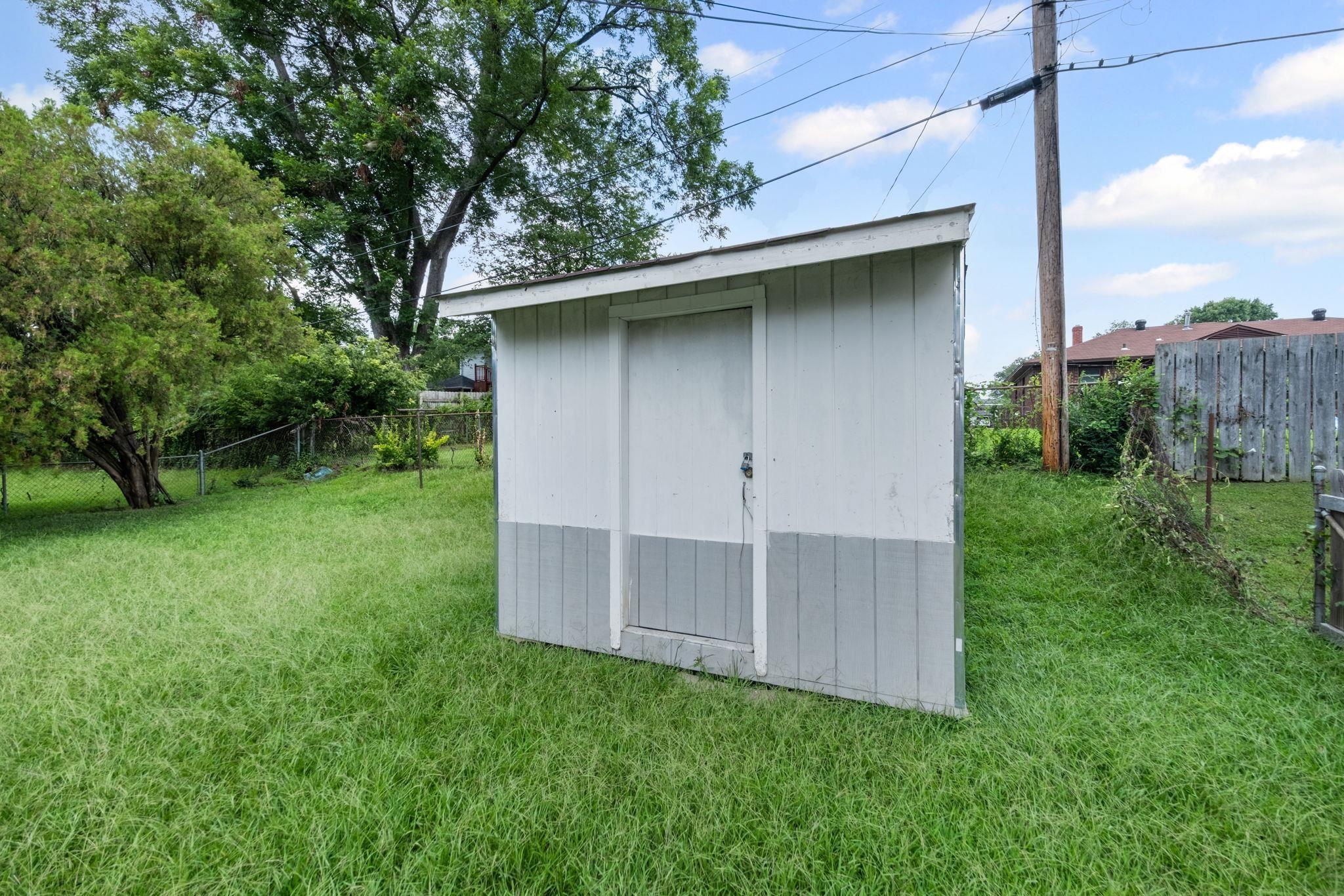 3176 TOBY LN