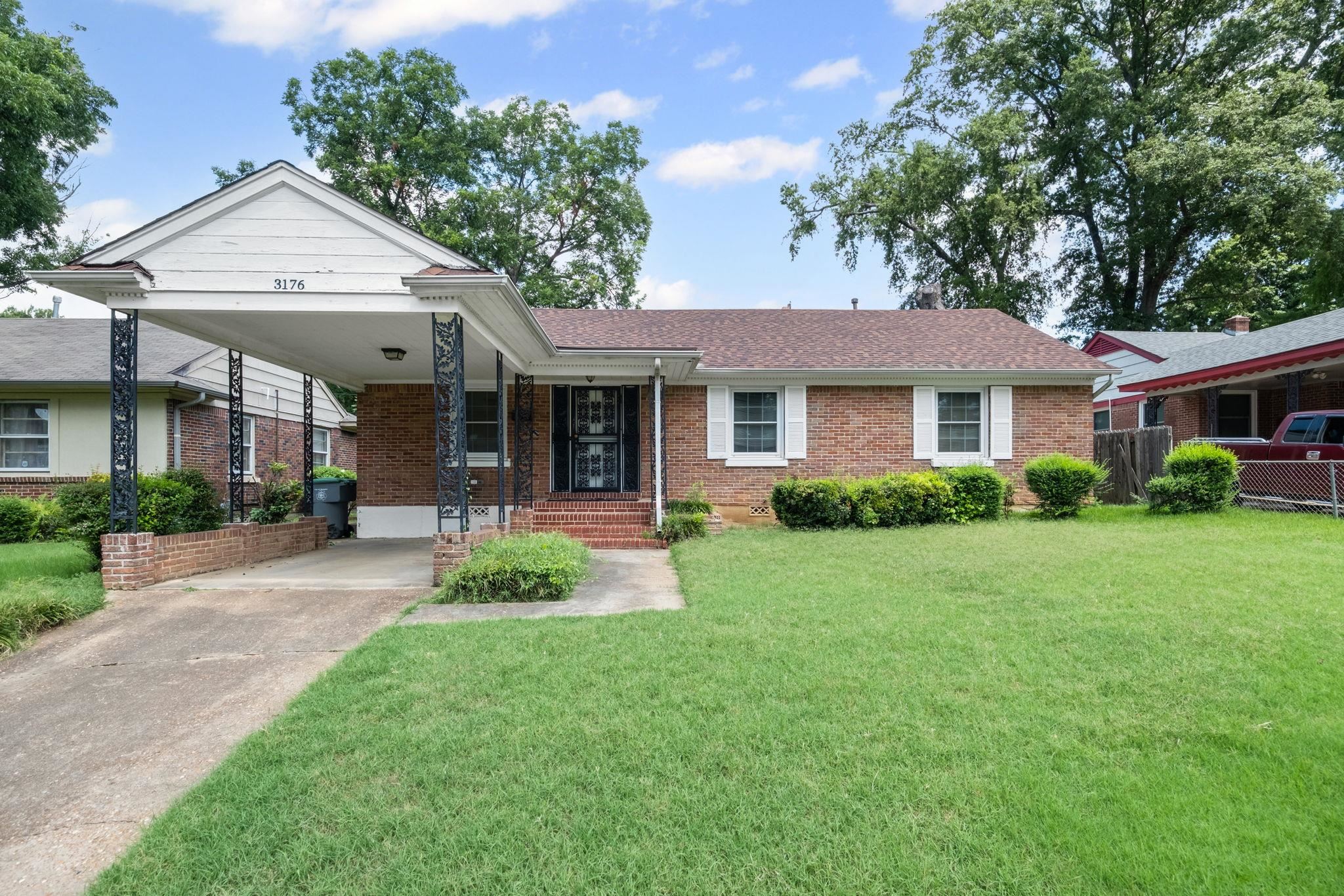 3176 TOBY LN