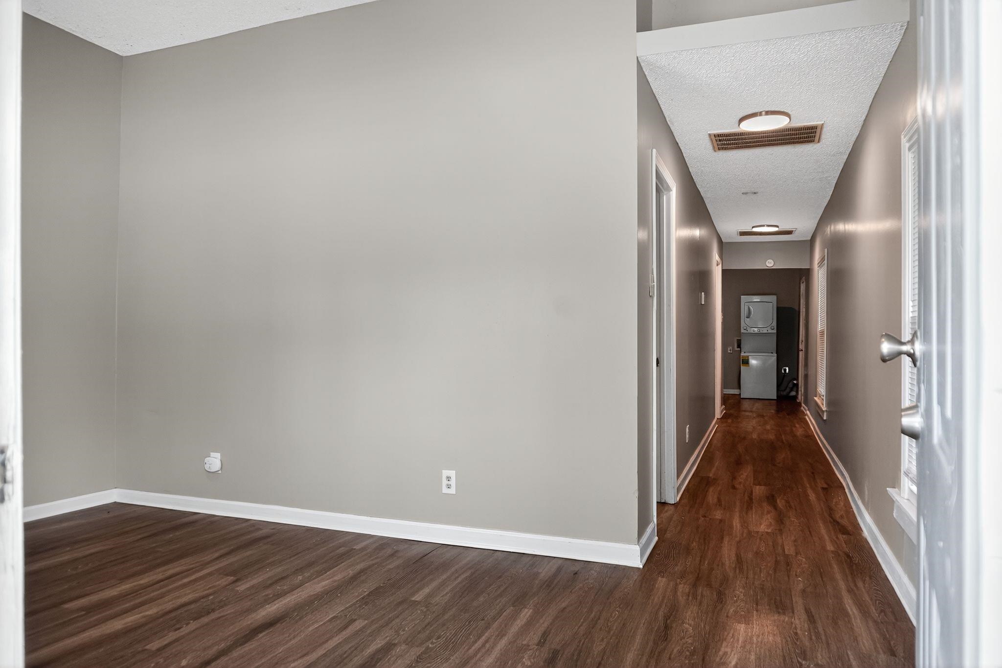 278 HENRY AVE