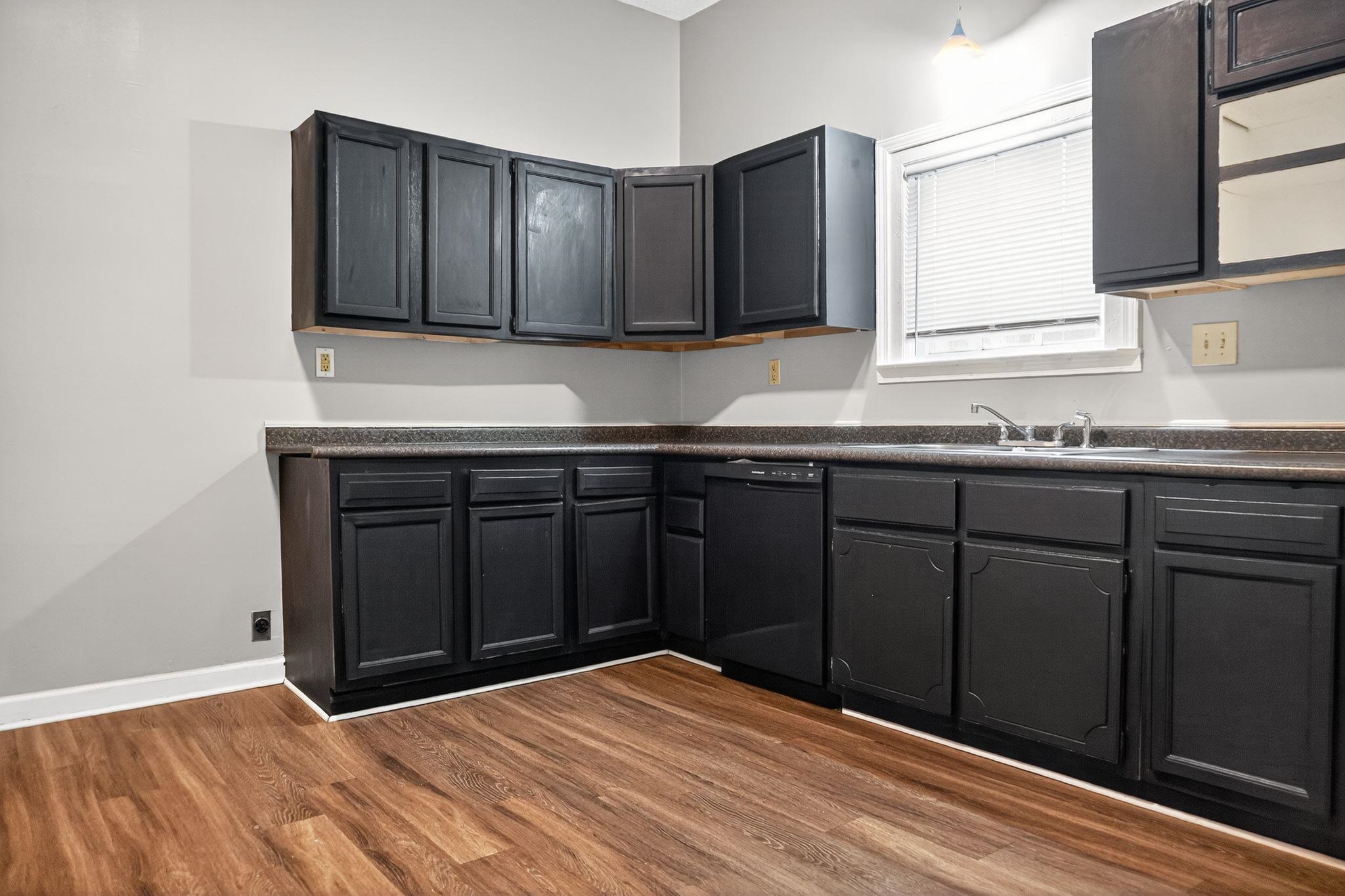278 HENRY AVE