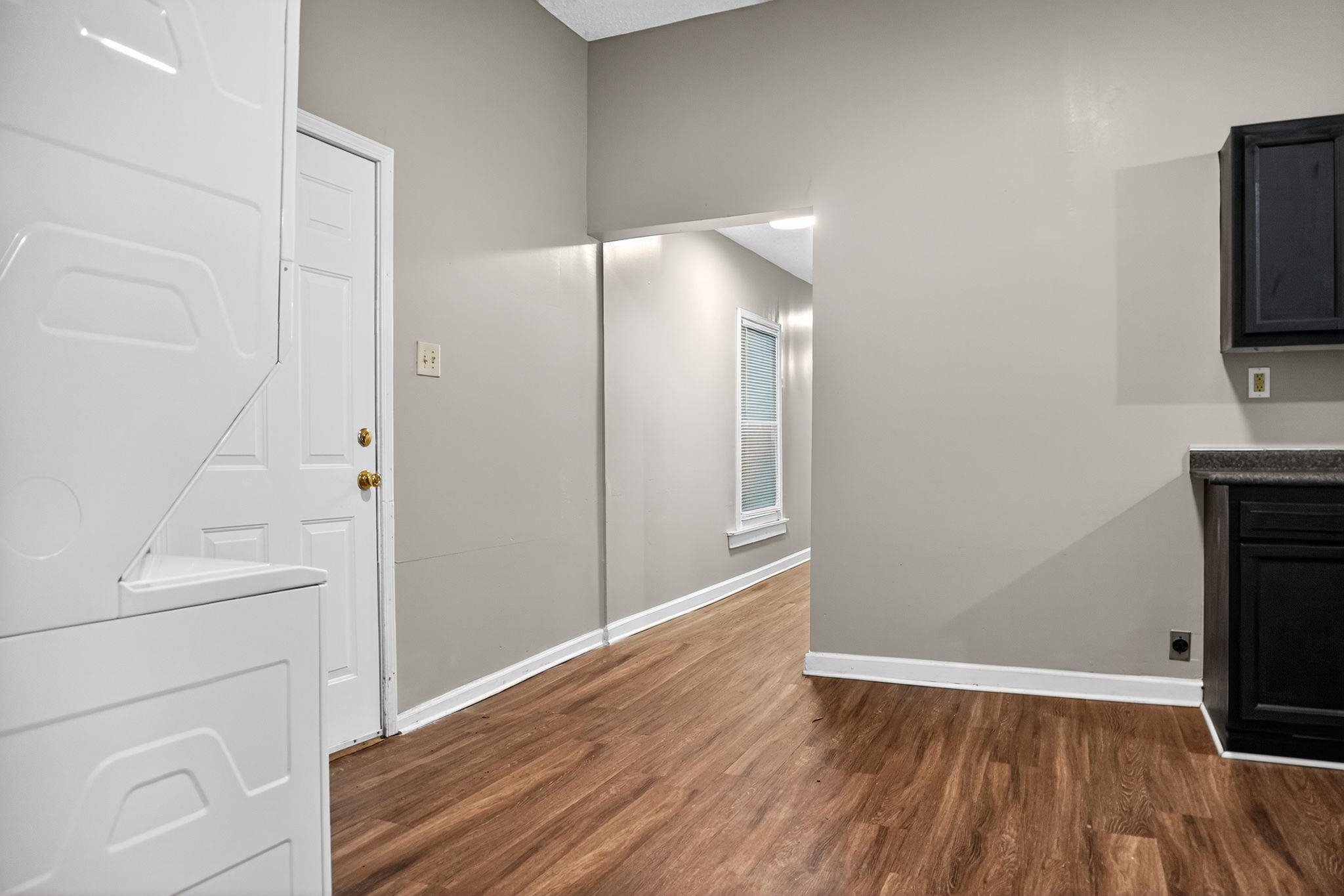278 HENRY AVE