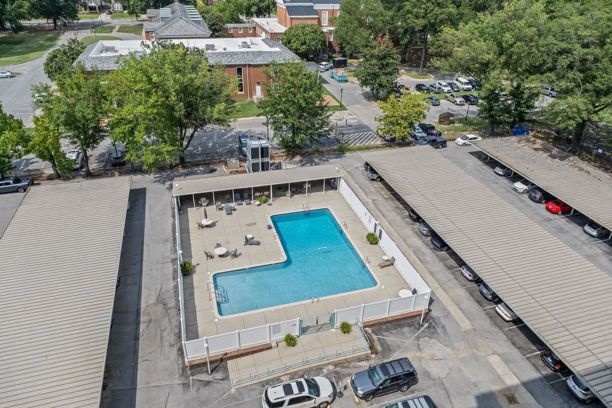 1960 N PARKWAY PKY N Unit: 903