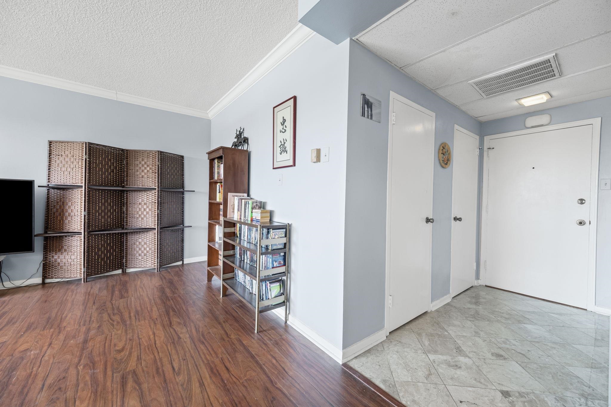 1960 N PARKWAY PKY N Unit: 903