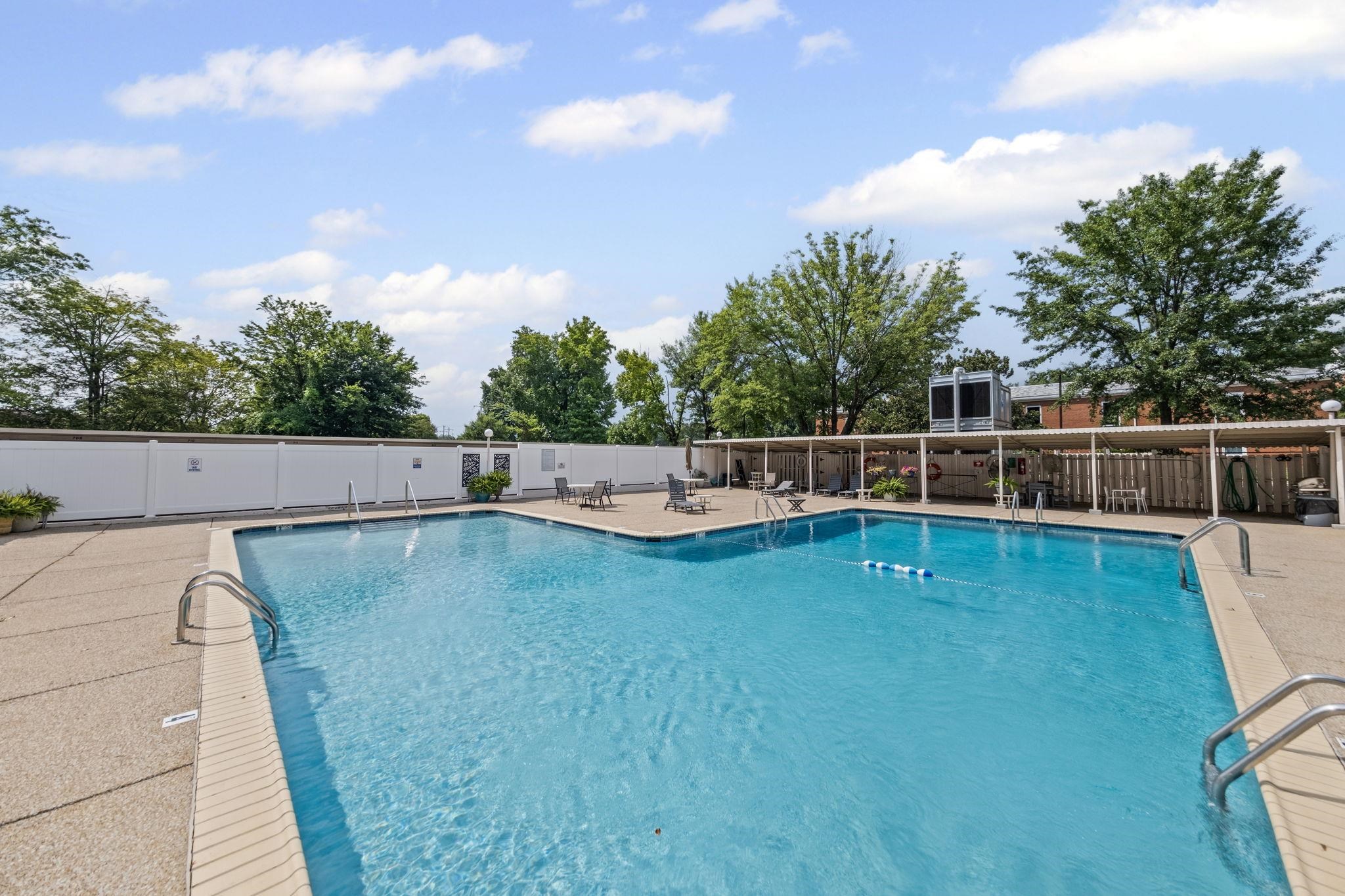 1960 N PARKWAY PKY N Unit: 903