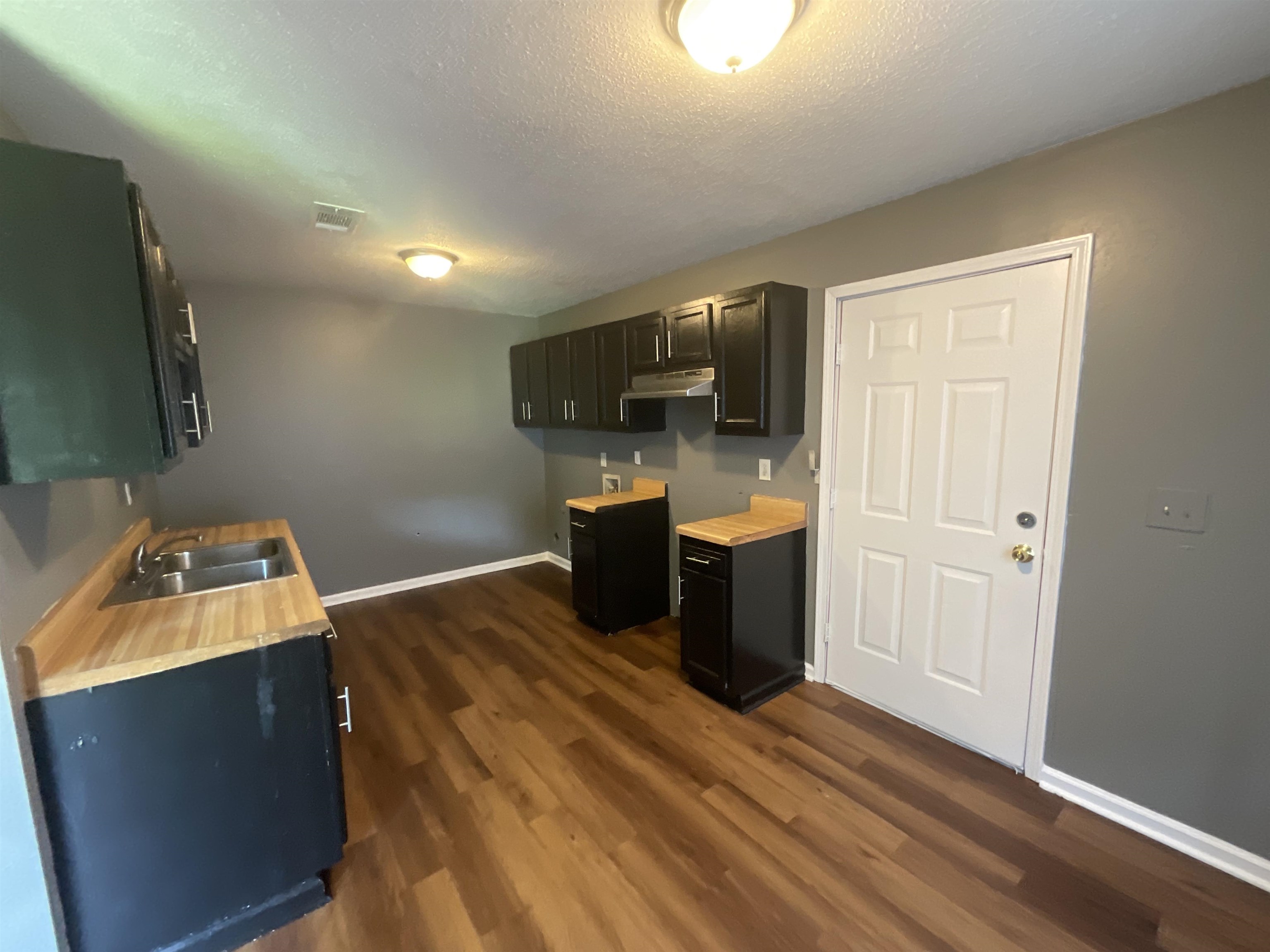 3609 CAPRICORN DR
