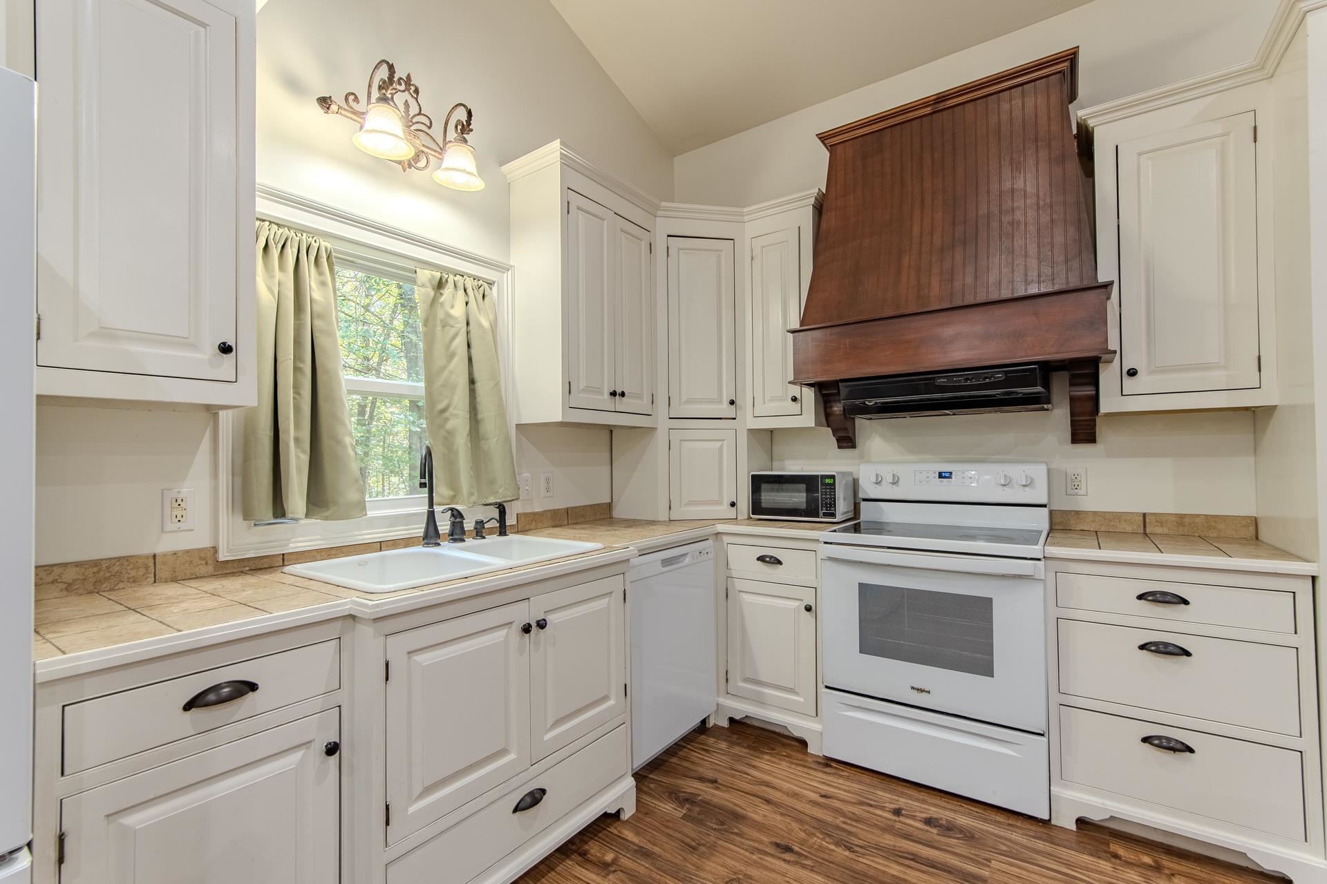 185 MAYFIELD LN