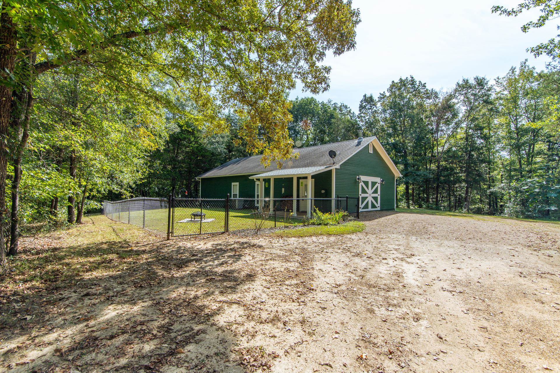 185 MAYFIELD LN