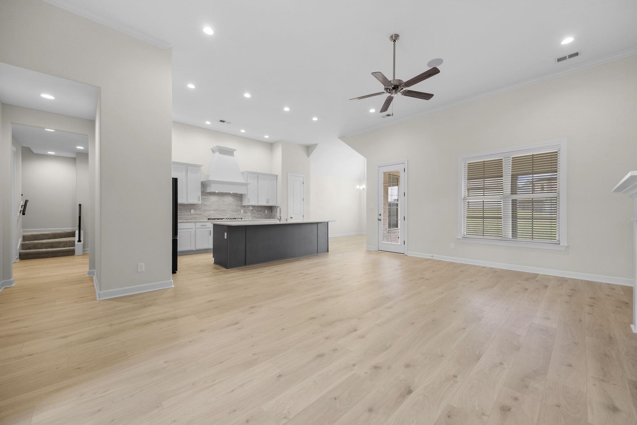 5143 LAWRENCEBURG LN