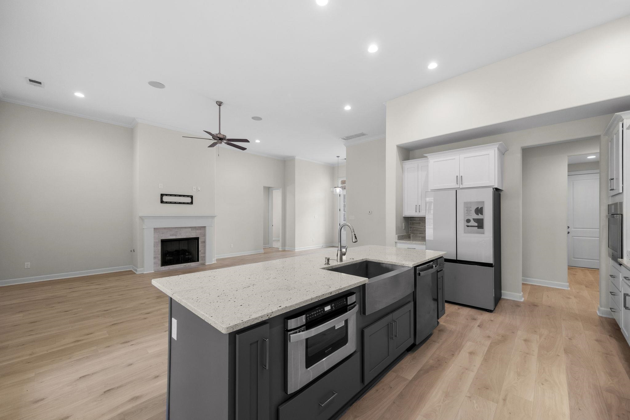 5143 LAWRENCEBURG LN