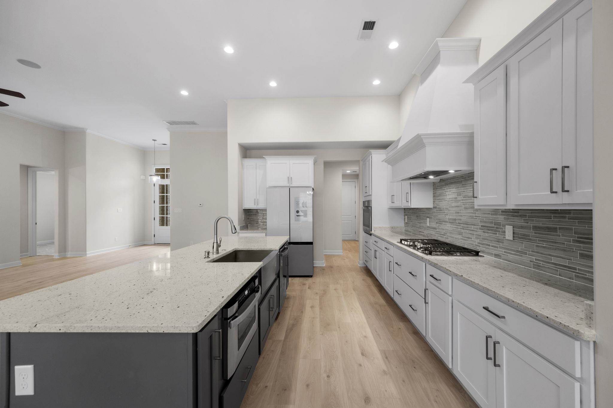 5143 LAWRENCEBURG LN