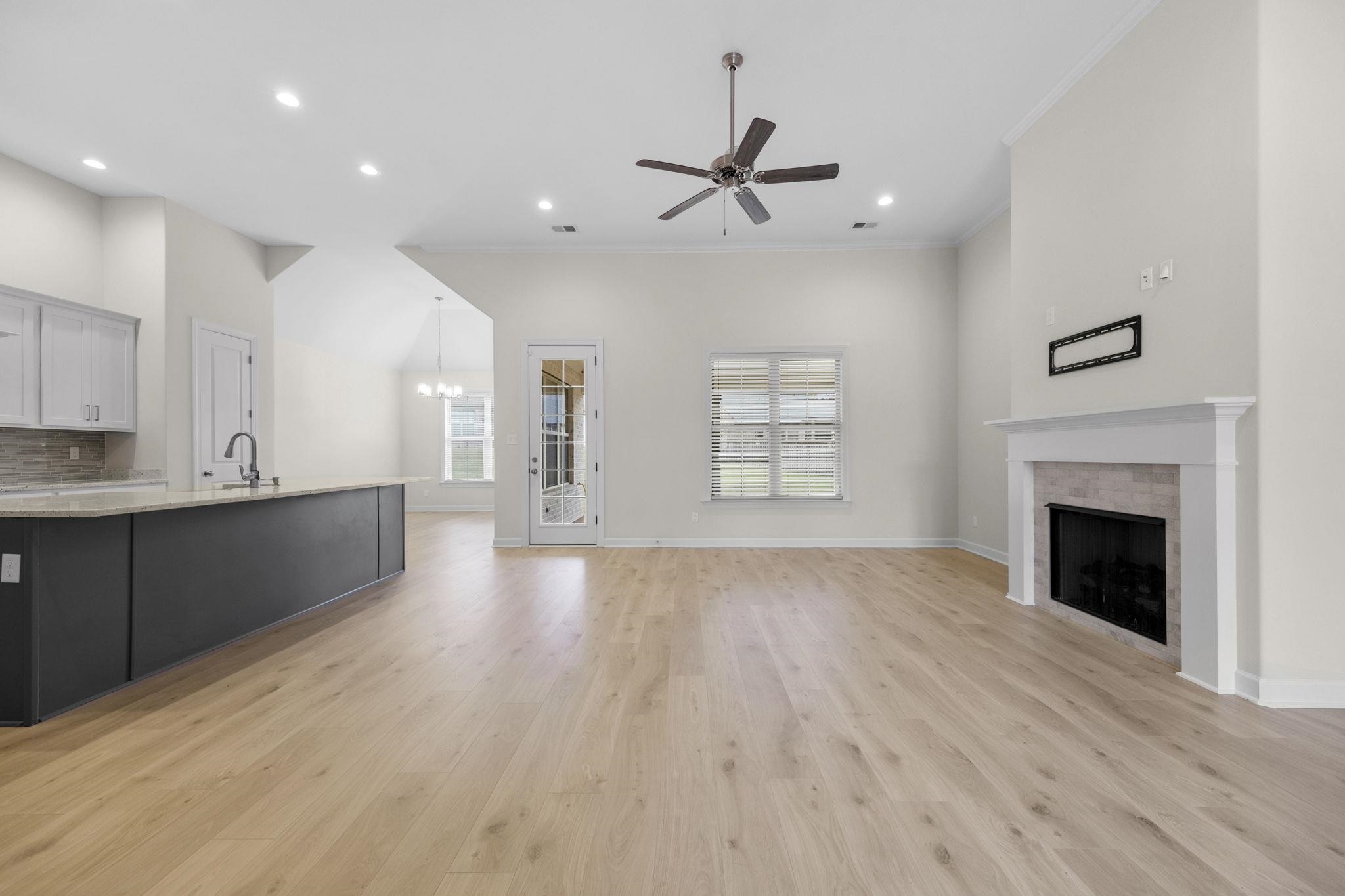 5143 LAWRENCEBURG LN