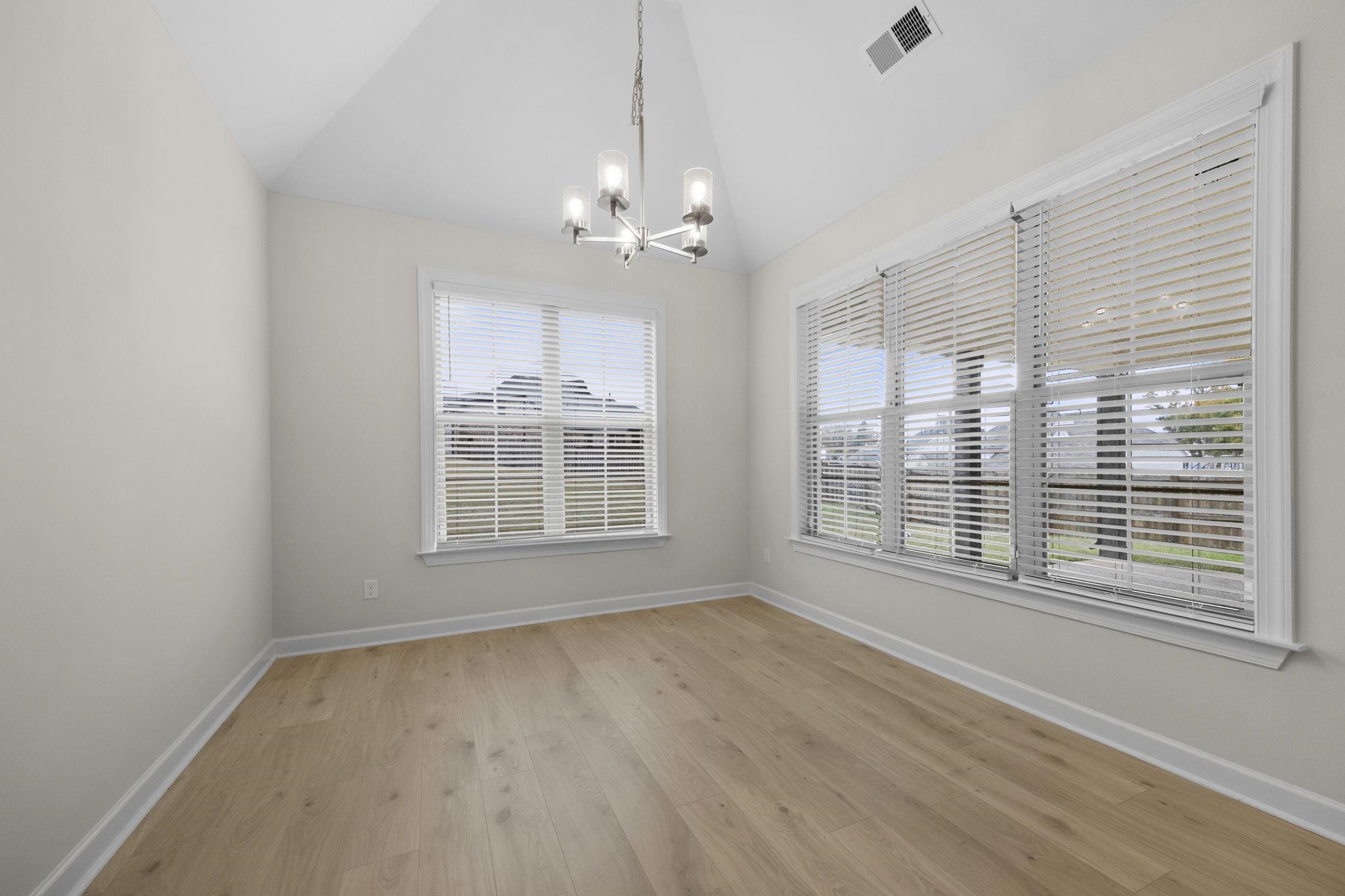 5143 LAWRENCEBURG LN