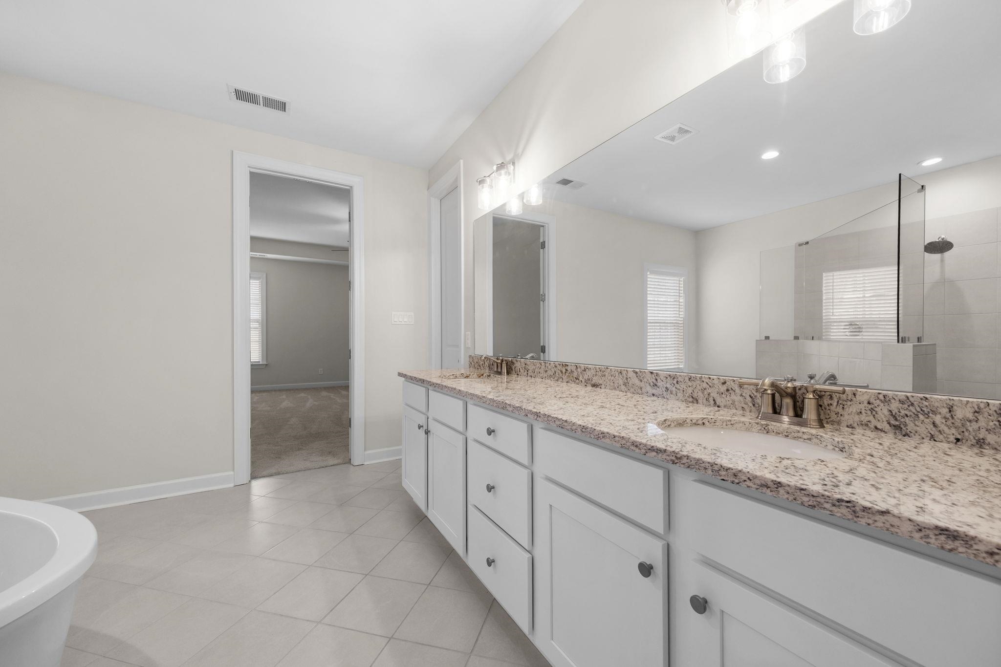 5143 LAWRENCEBURG LN