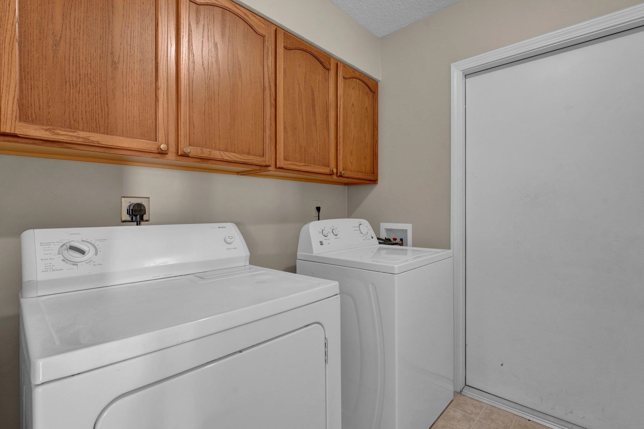 271 OAK CLUB LN Unit: 12