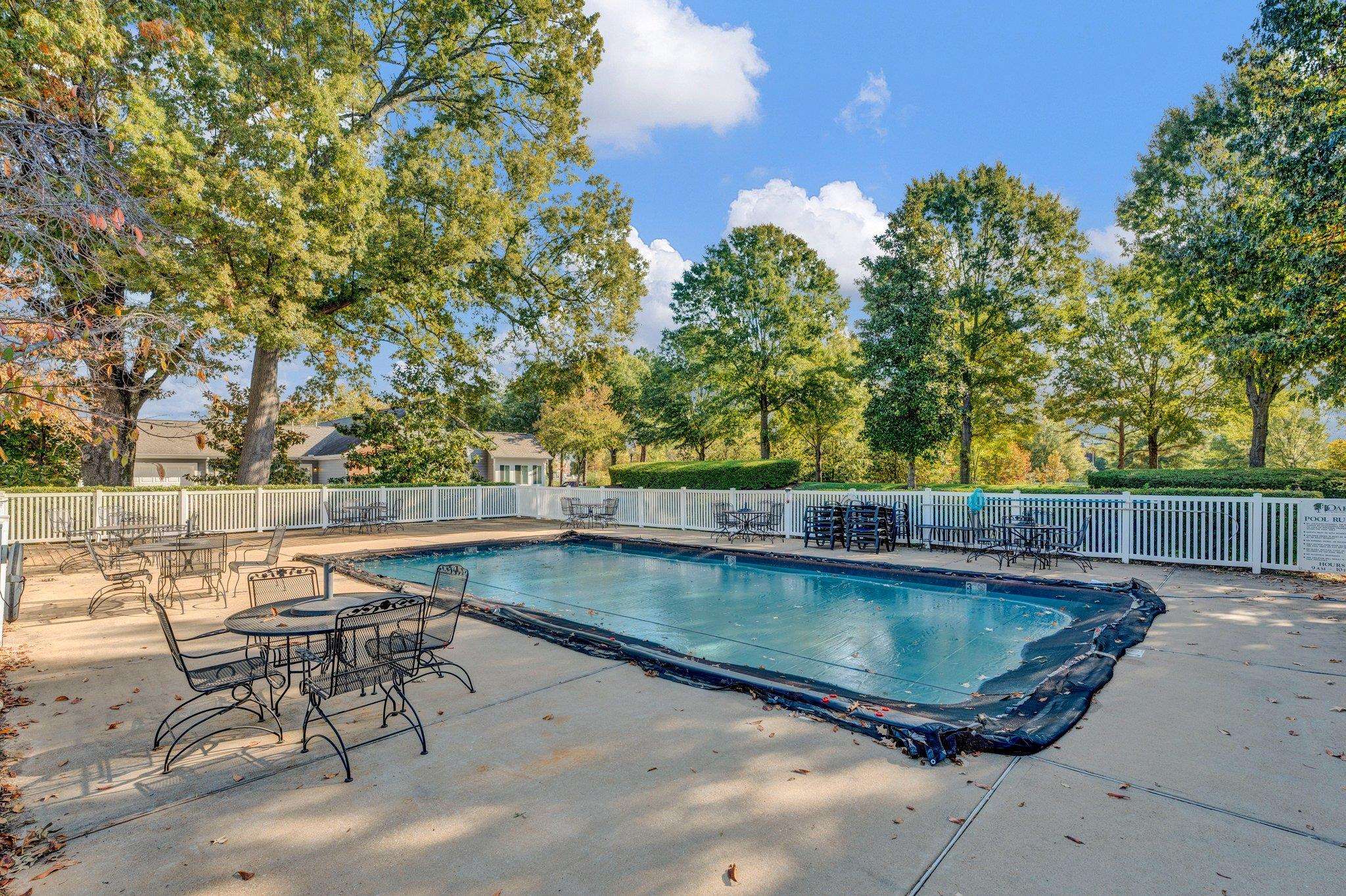 271 OAK CLUB LN Unit: 12