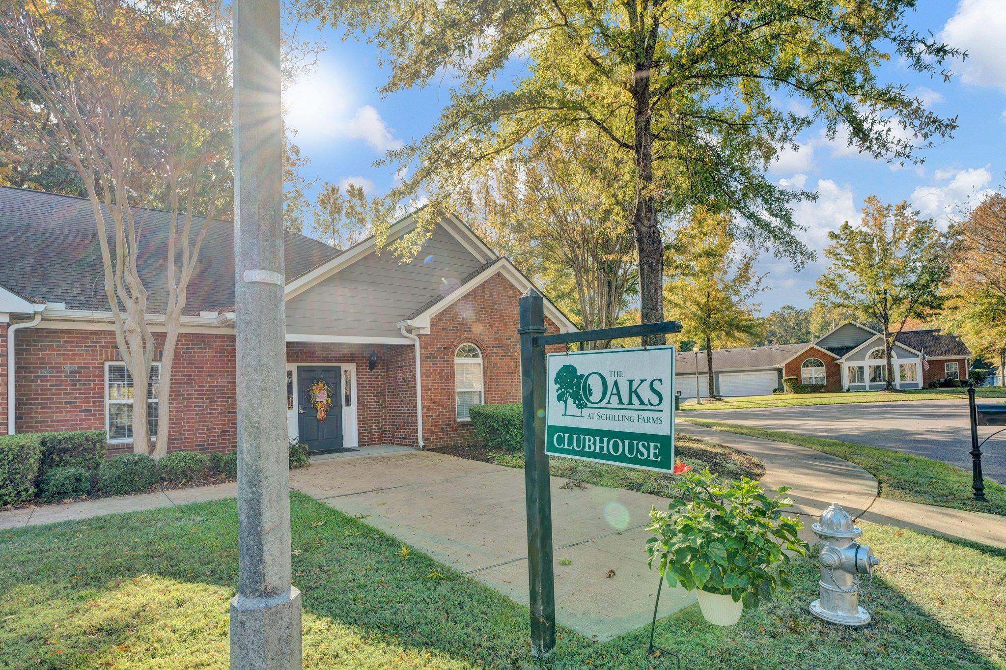 271 OAK CLUB LN Unit: 12