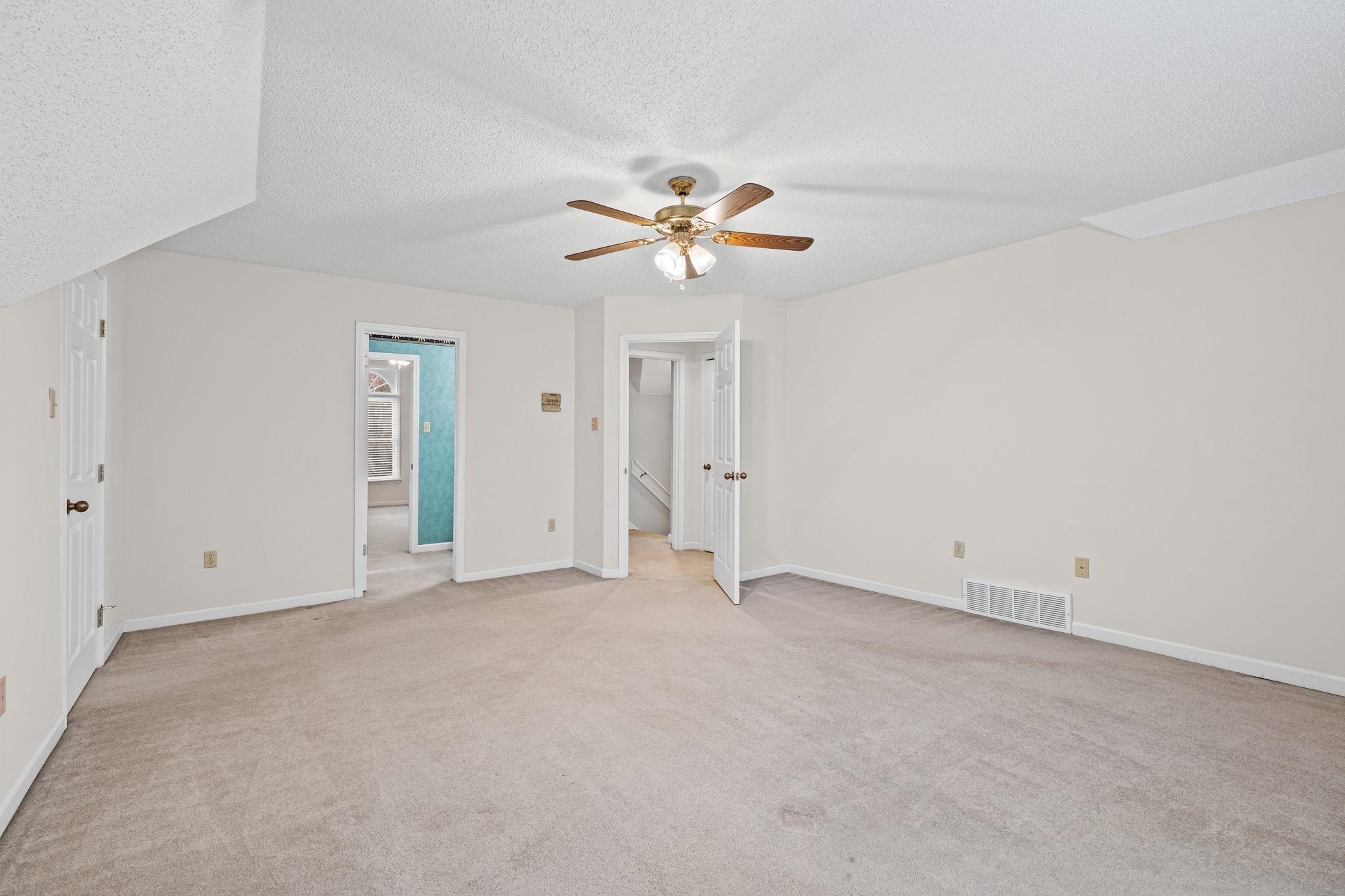 3339 PEMBROKE ELLIS CV