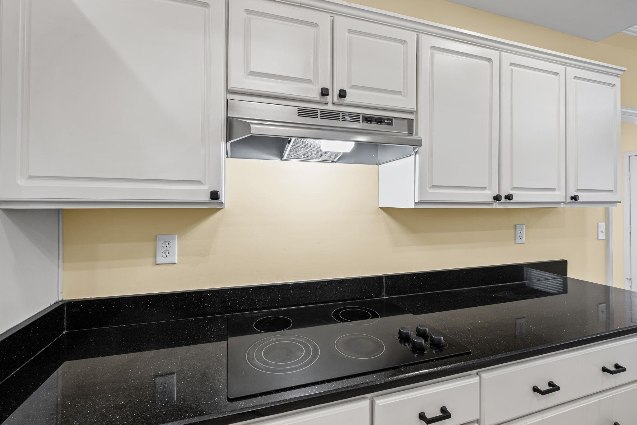 3339 PEMBROKE ELLIS CV