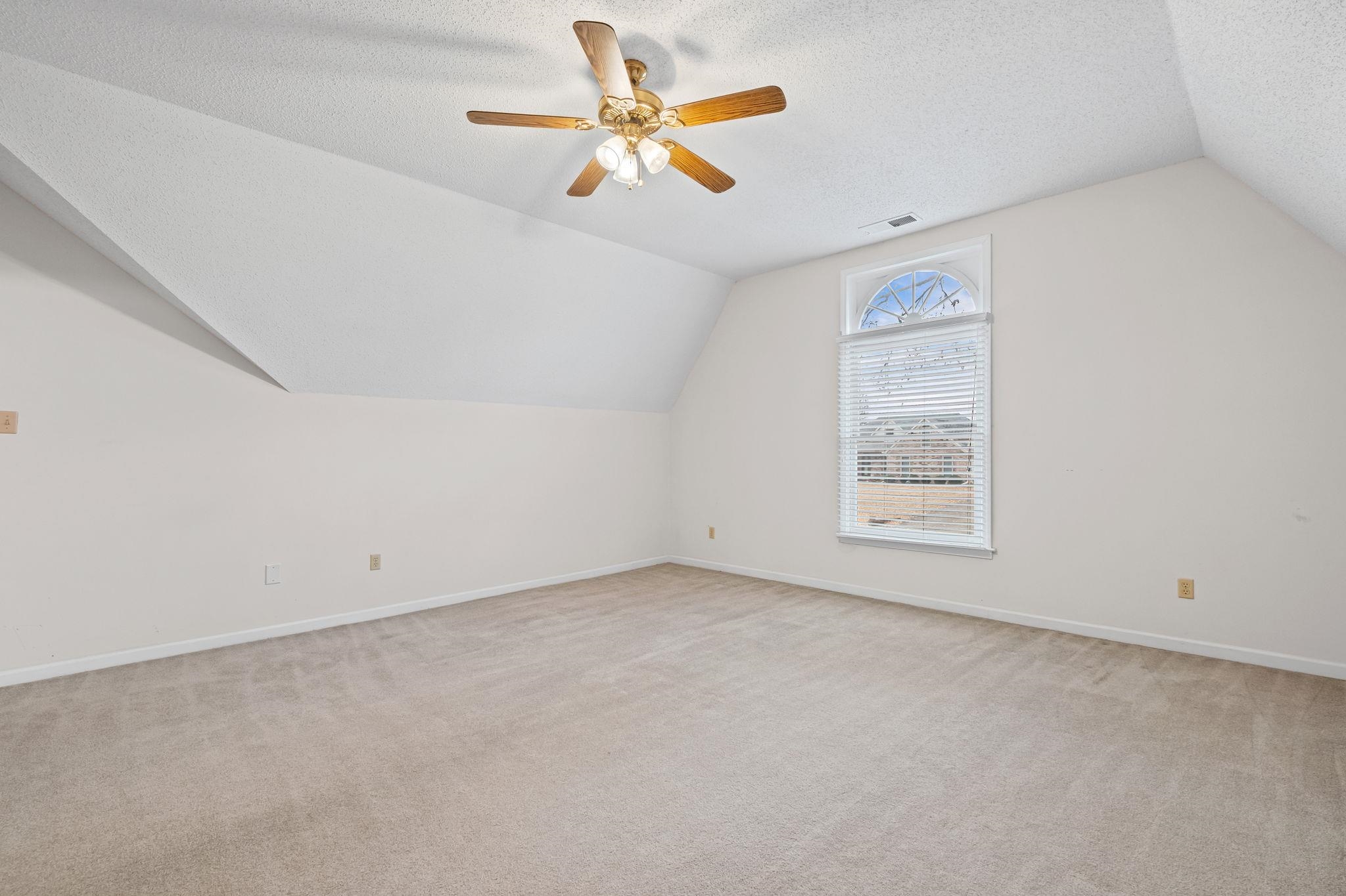 3339 PEMBROKE ELLIS CV