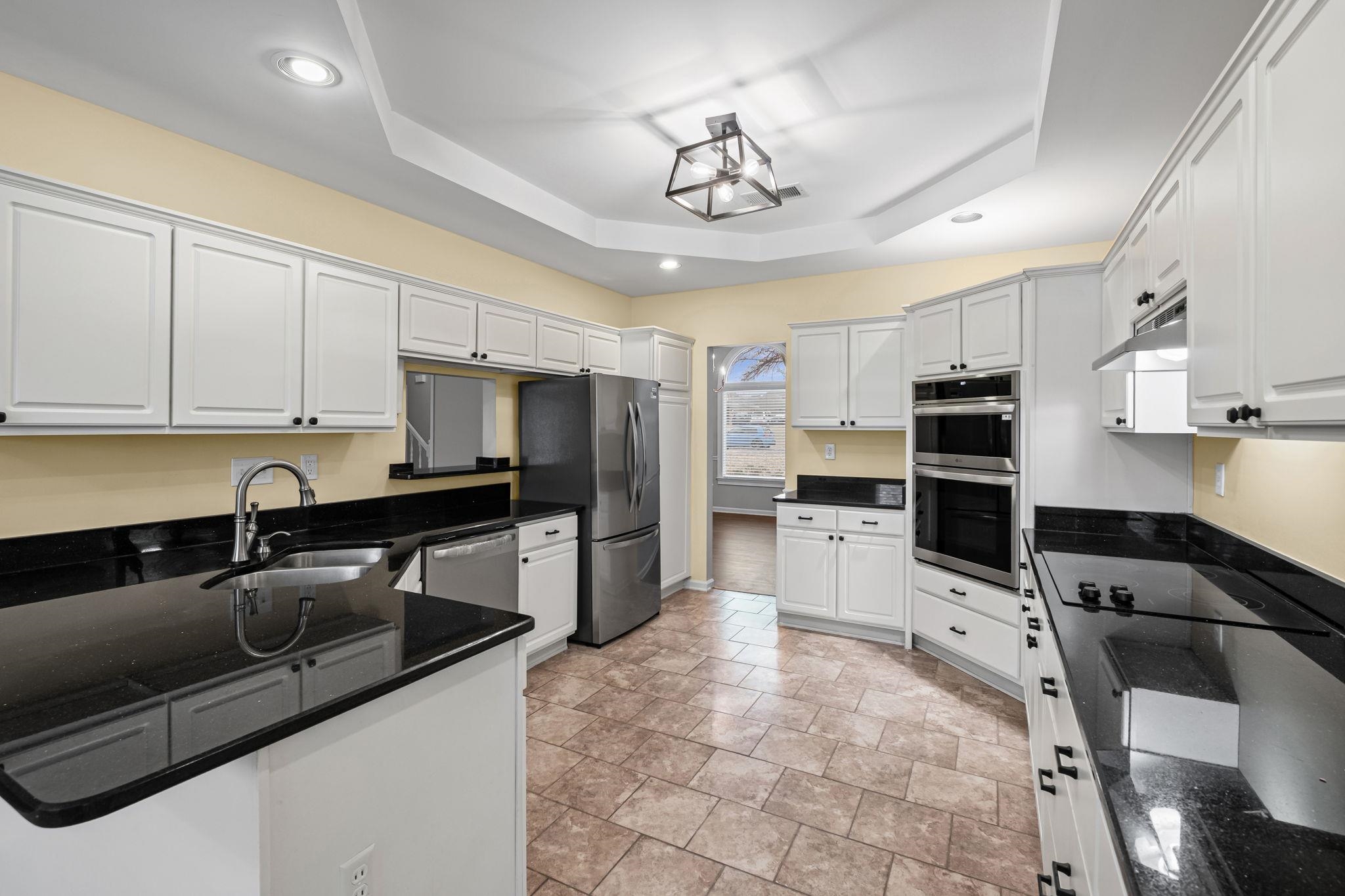 3339 PEMBROKE ELLIS CV