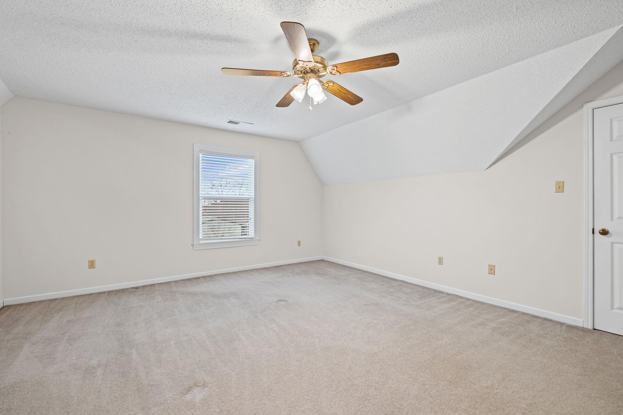 3339 PEMBROKE ELLIS CV