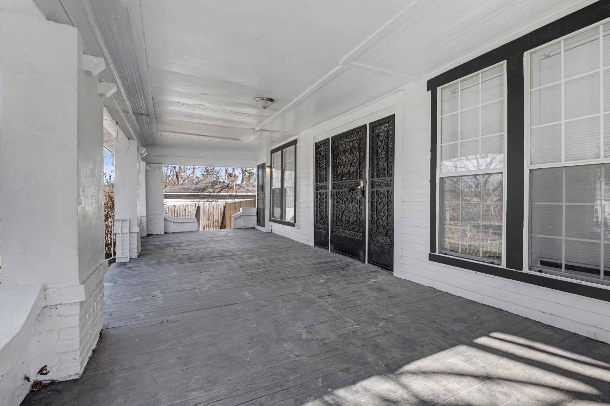 320 HIGH ST N