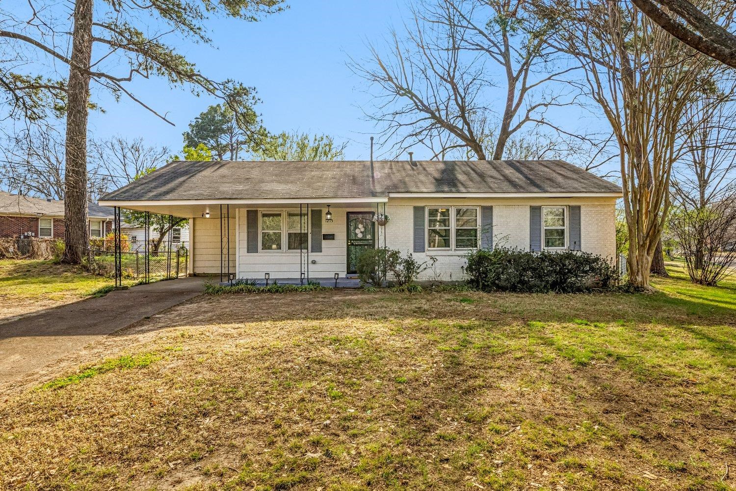1215 MT MORIAH RD