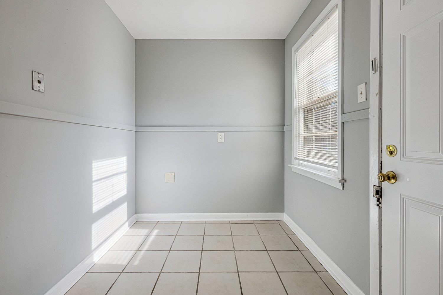 1215 MT MORIAH RD