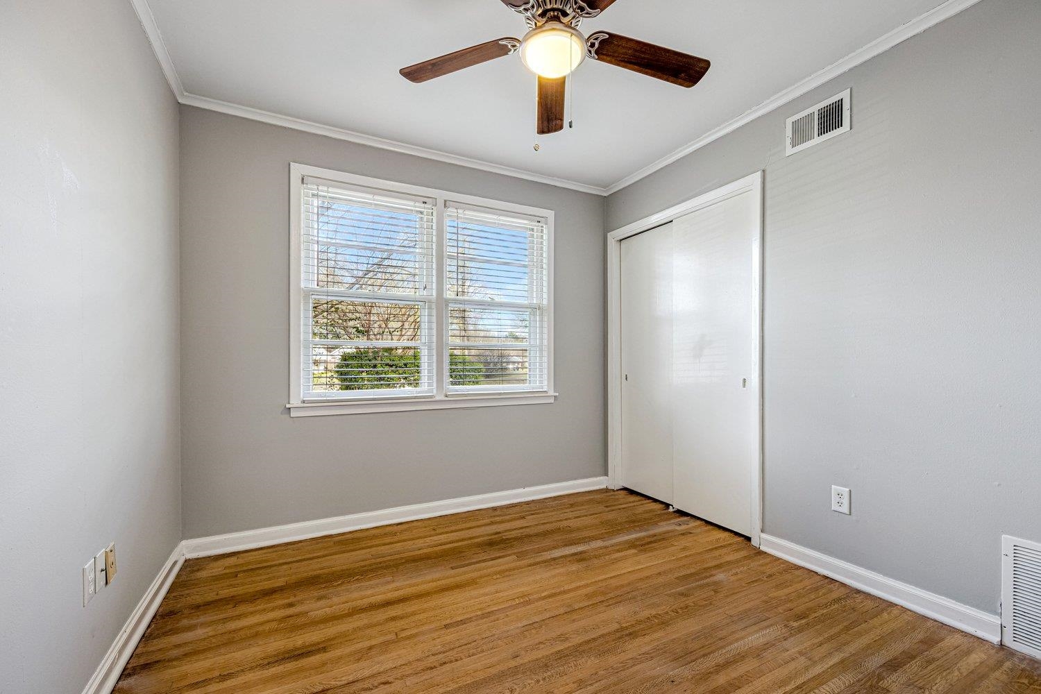 1215 MT MORIAH RD